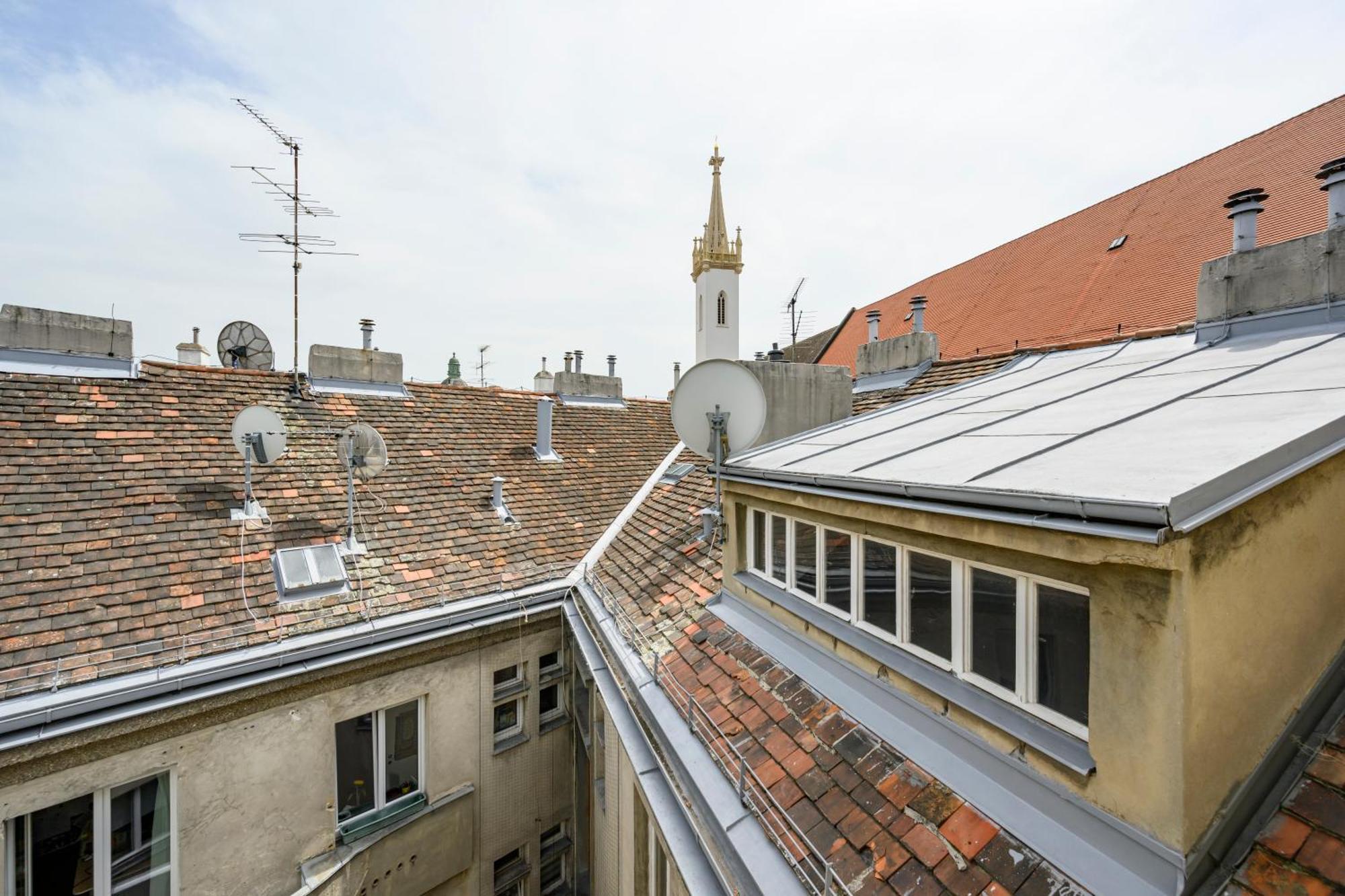 Apartment Palais Palffy Suits