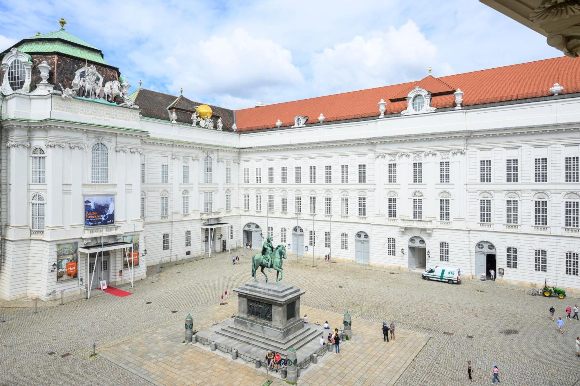 Apartment Palais Palffy Suits Vienna