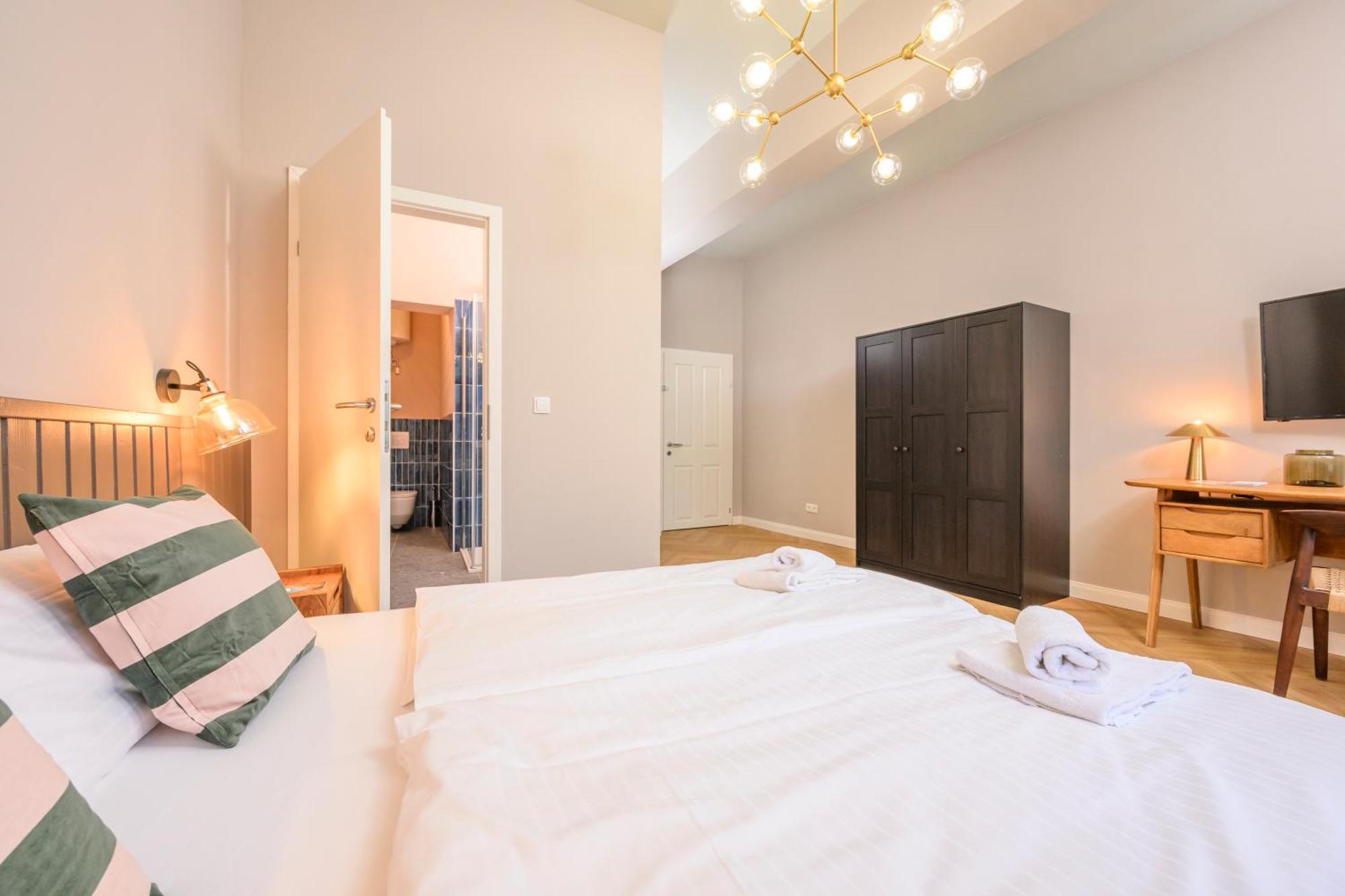 Apartment Palais Palffy Suits *