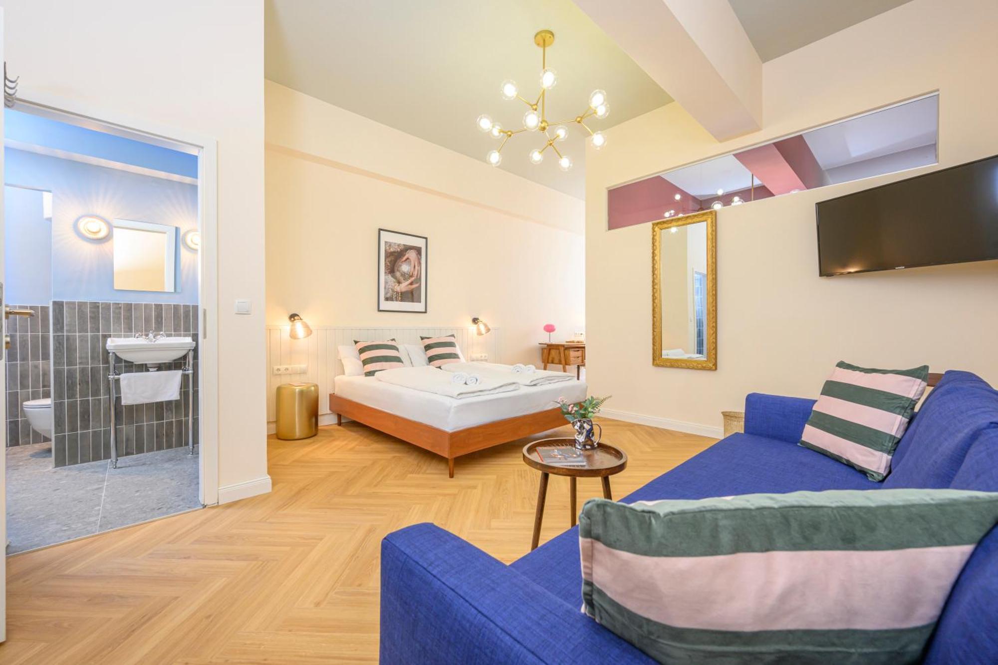 Apartment Palais Palffy Suits *