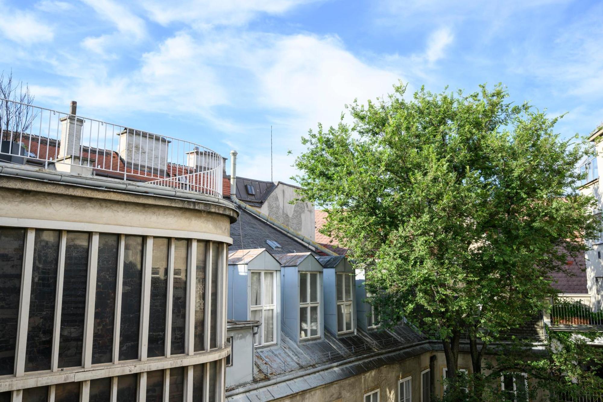 Palais Palffy Suits Vienna