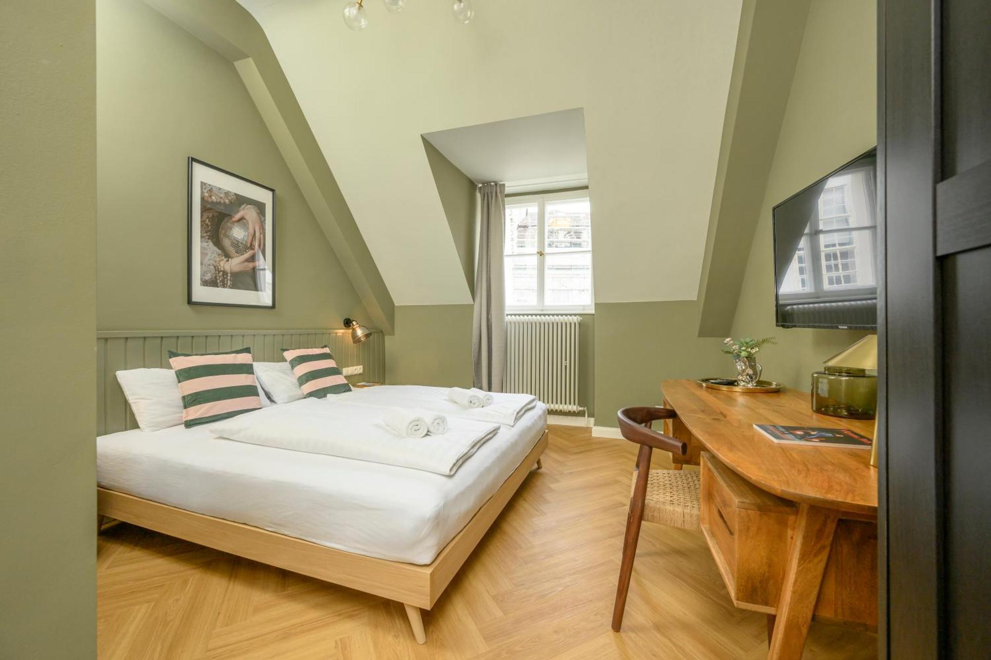Palais Palffy Suits Vienna