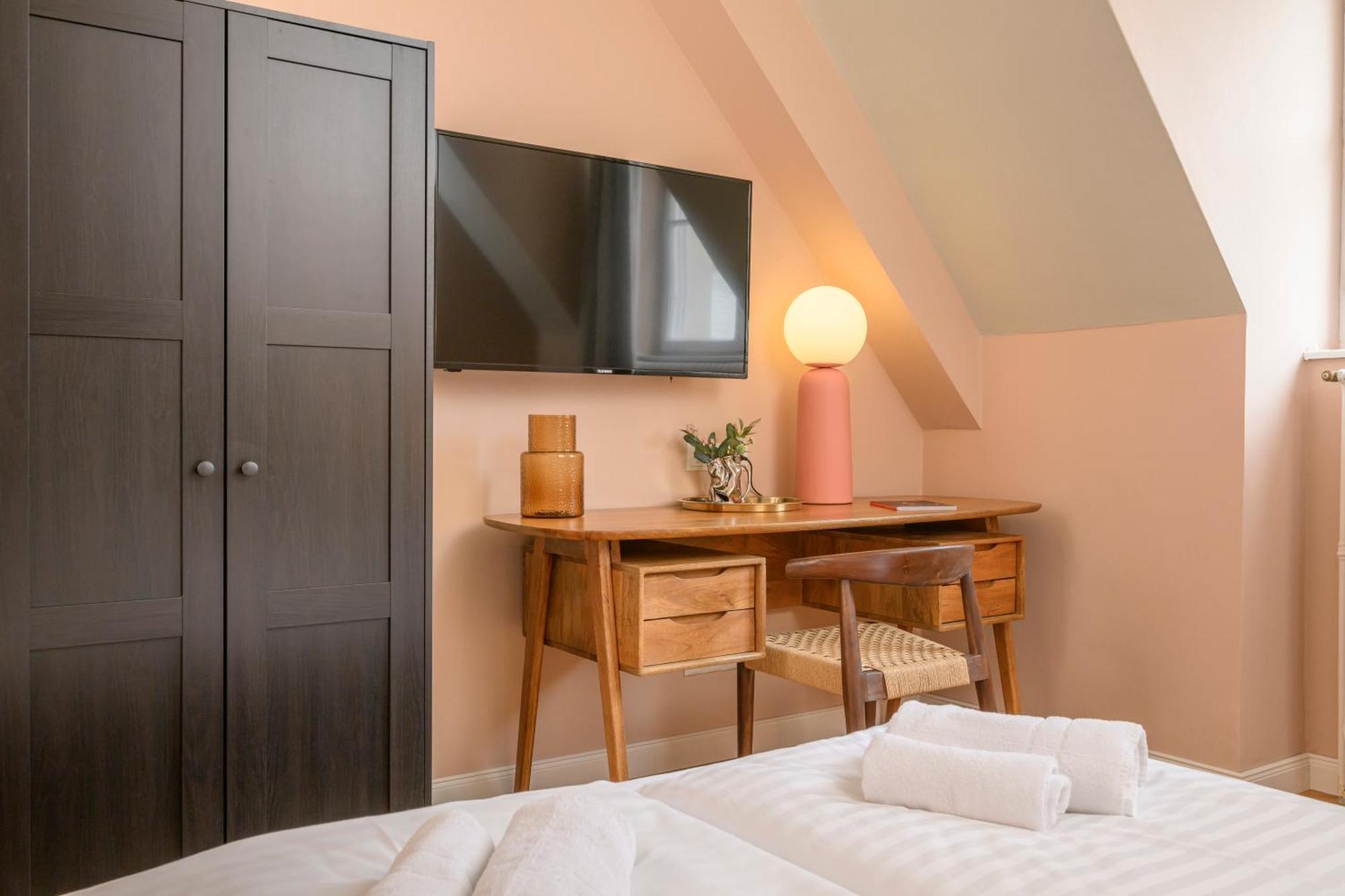 Palais Palffy Suits Vienna