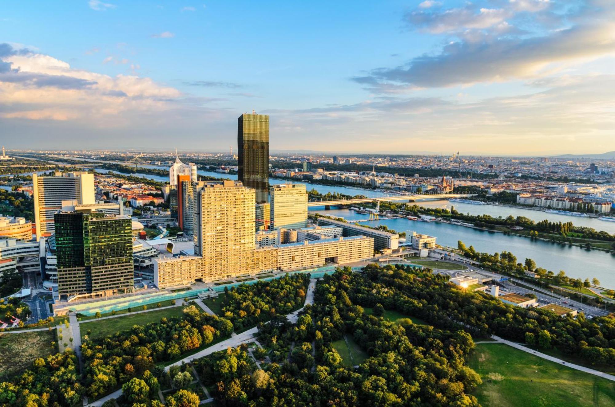 Hotel Arcotel Donauzentrum