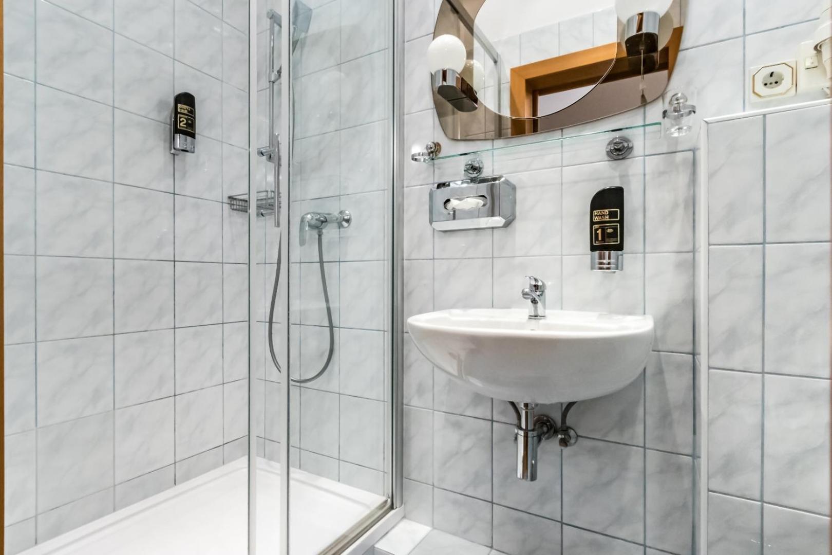 Corvinus - Newly Renovated Hotel Viena