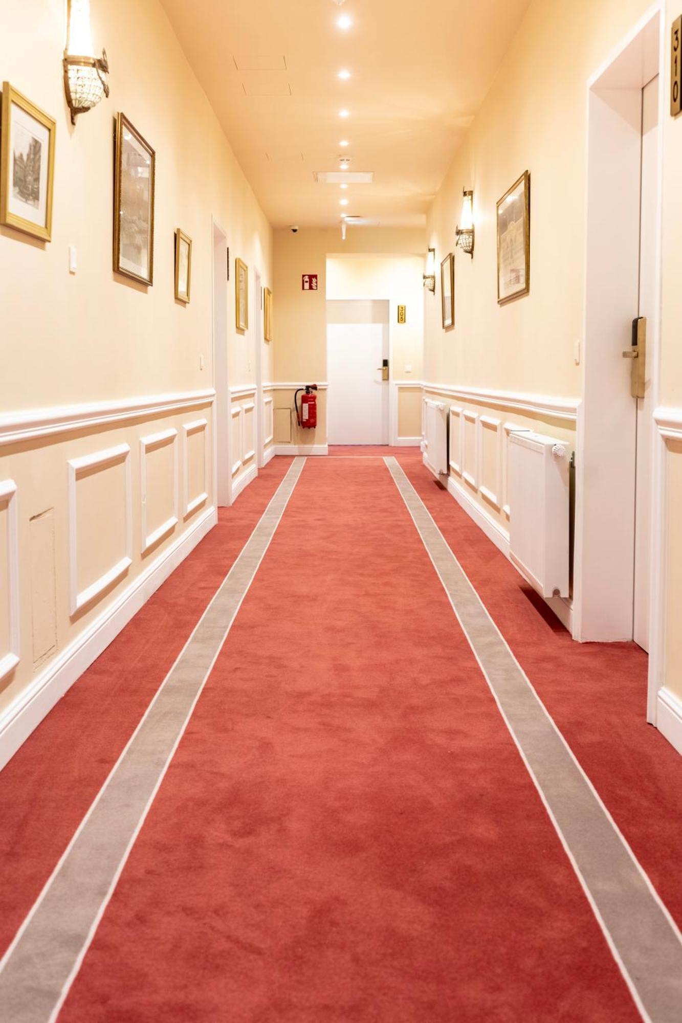 Aviano Boutique Hotel 4*