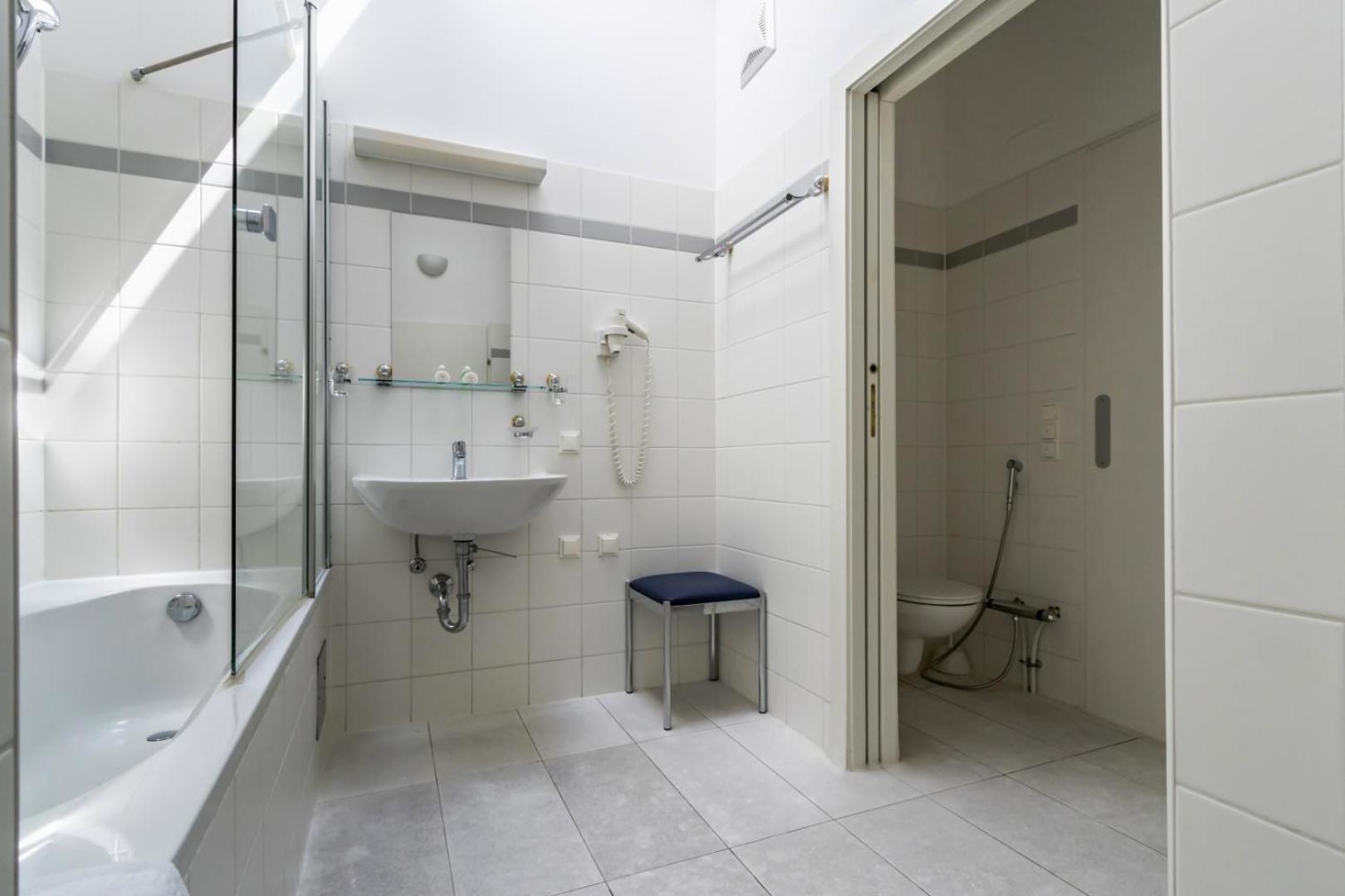 Hotel Corvinus - Newly Renovated 4*