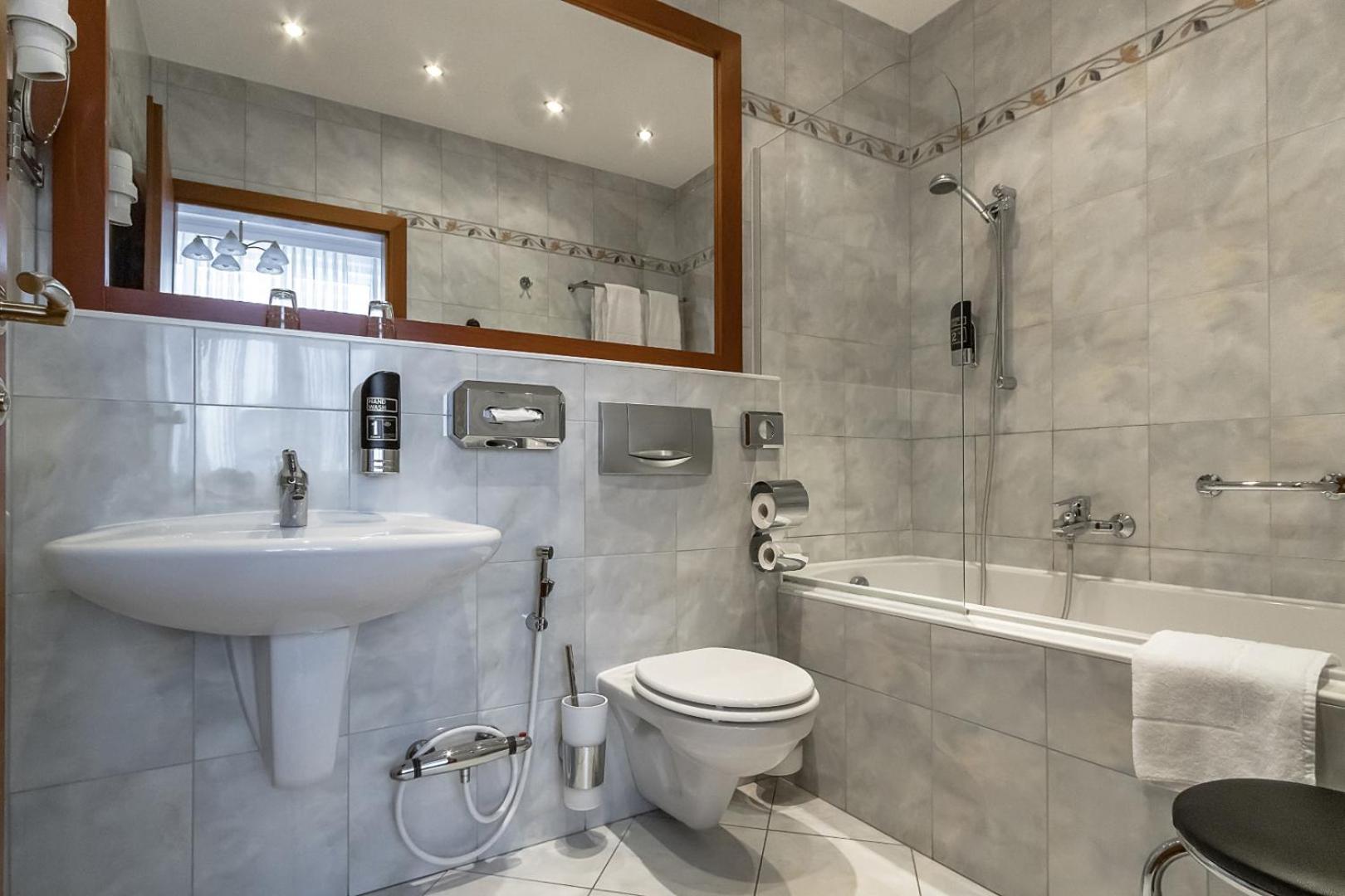Corvinus - Newly Renovated Hotel Viena