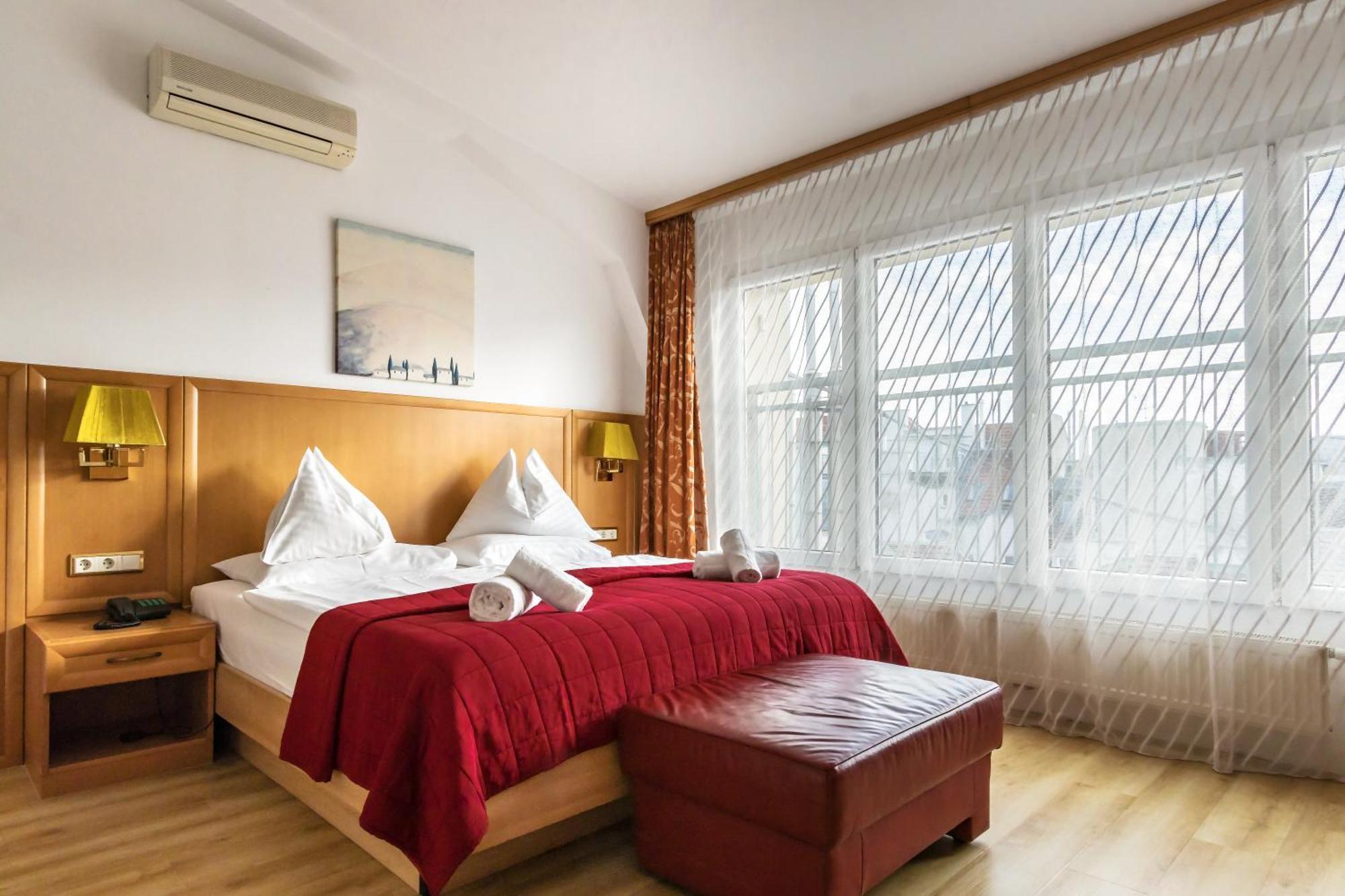 Hotel Corvinus - Newly Renovated Viena