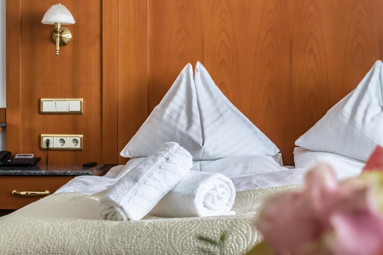 Corvinus - Newly Renovated Hotel