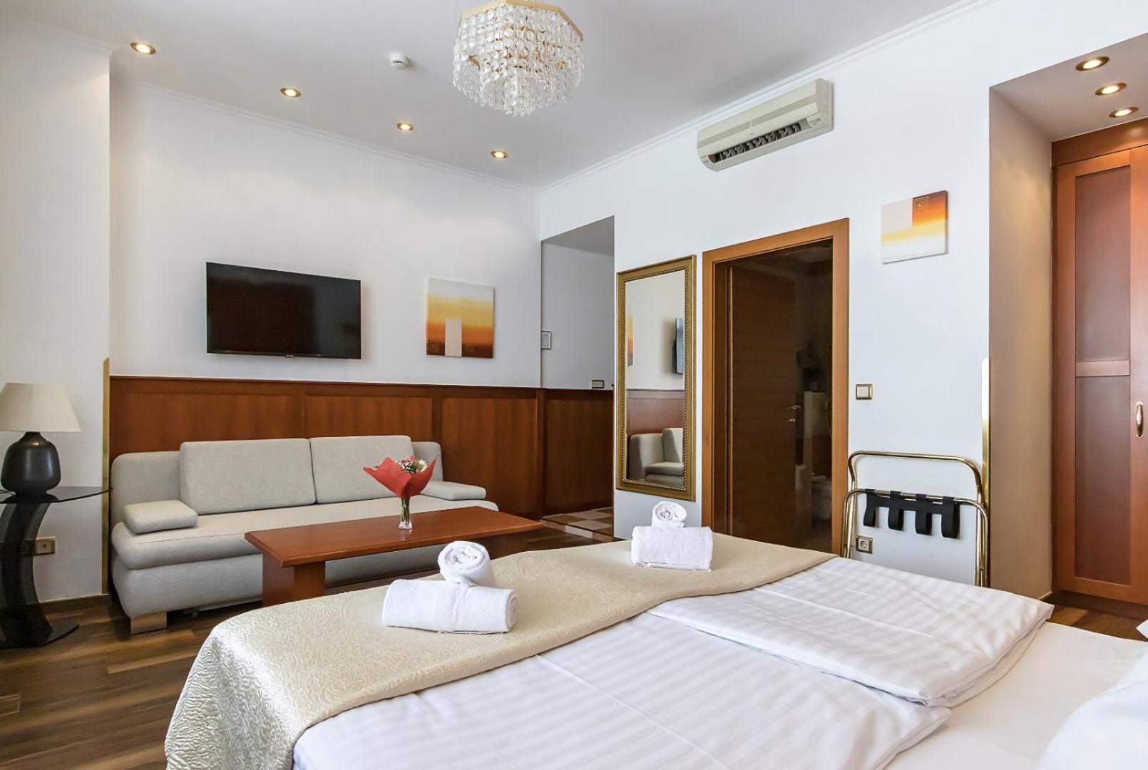 Hotel Corvinus - Newly Renovated