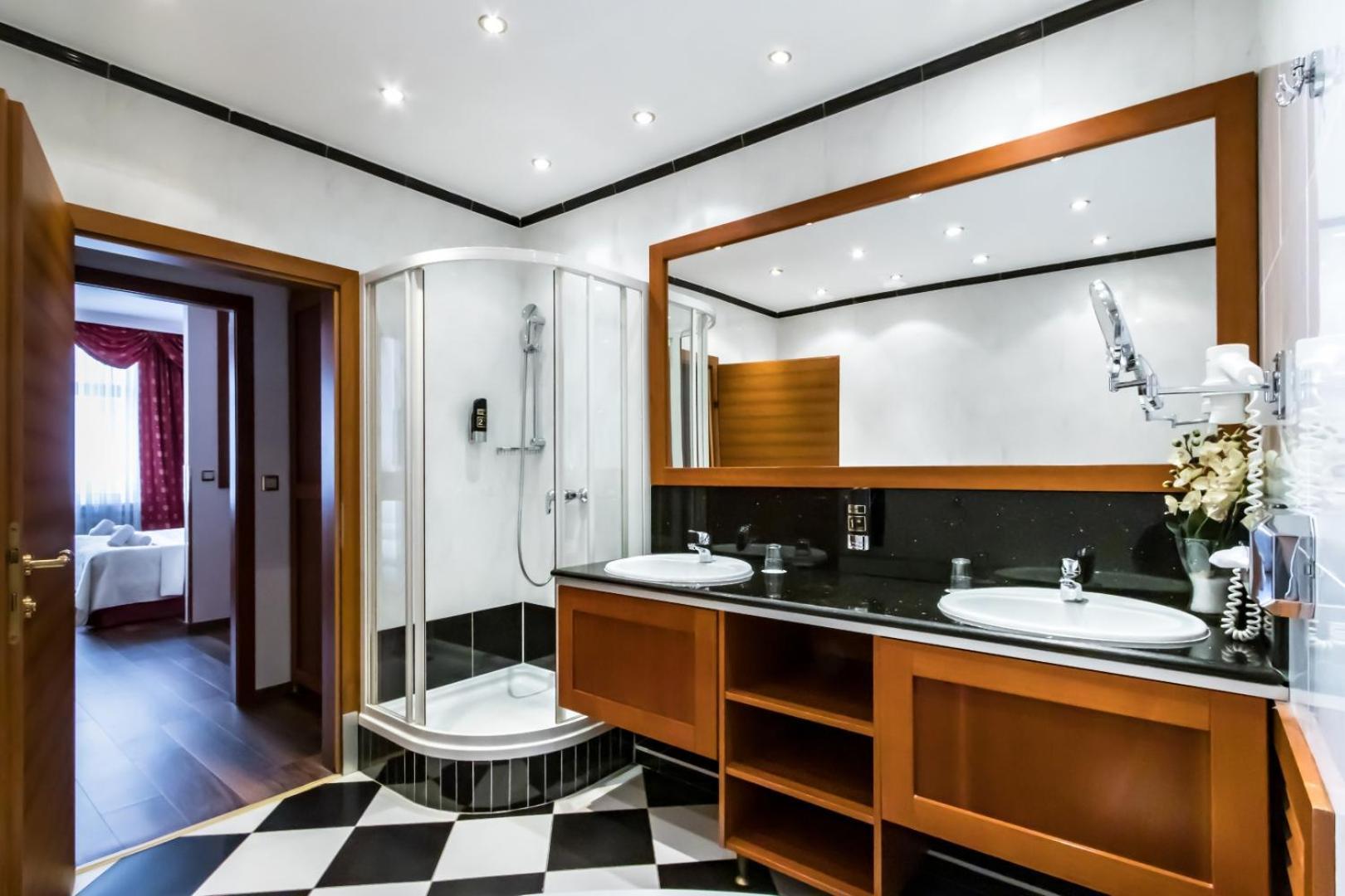 Corvinus - Newly Renovated 4*