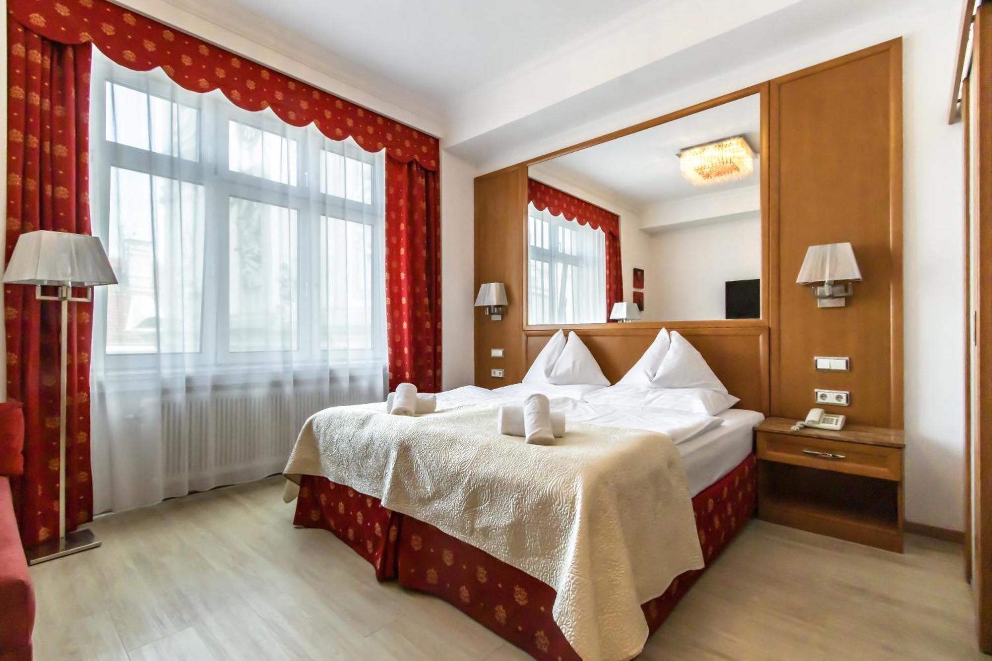 Corvinus - Newly Renovated 4*