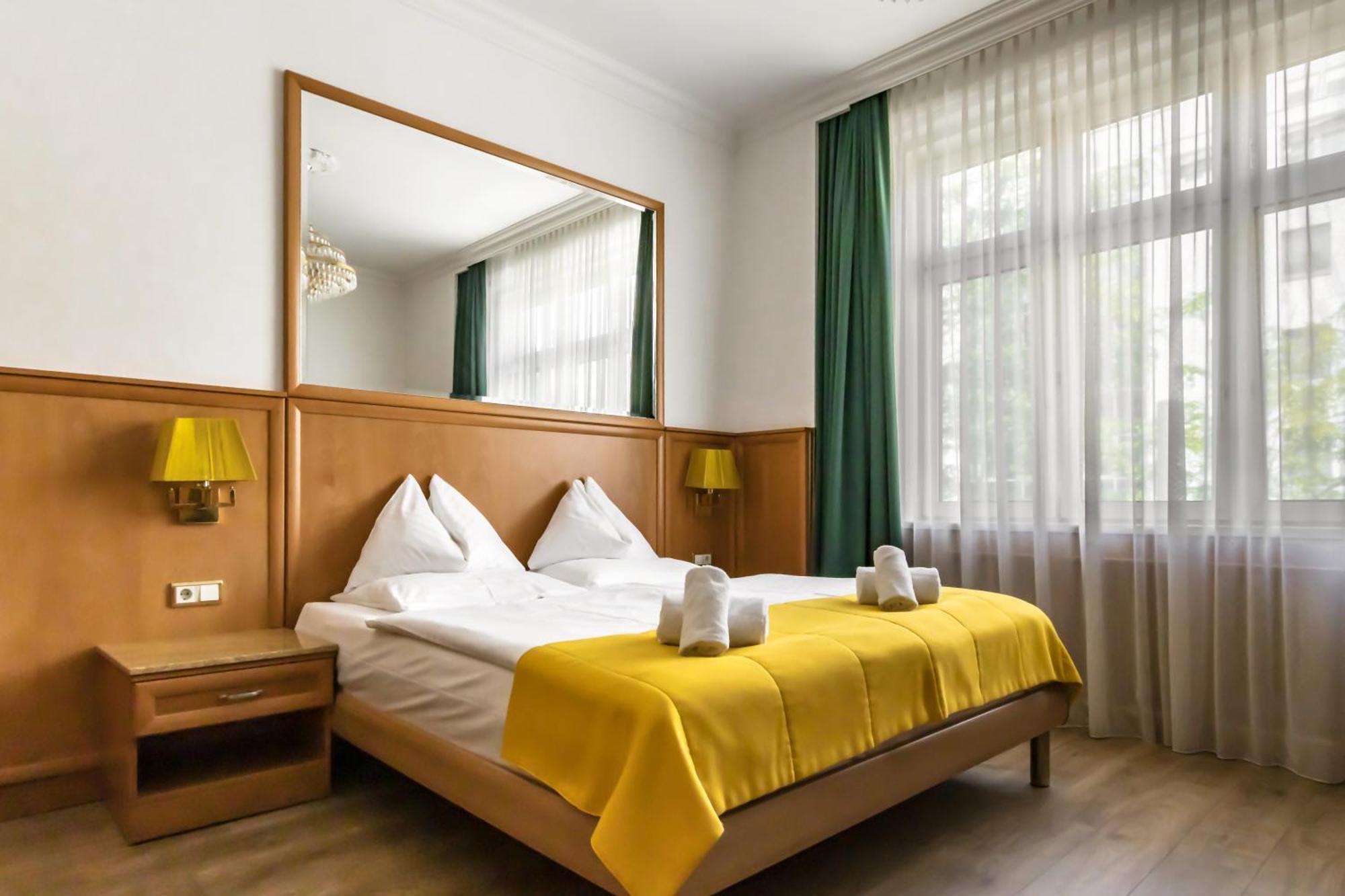 Hotel Corvinus - Newly Renovated 4*