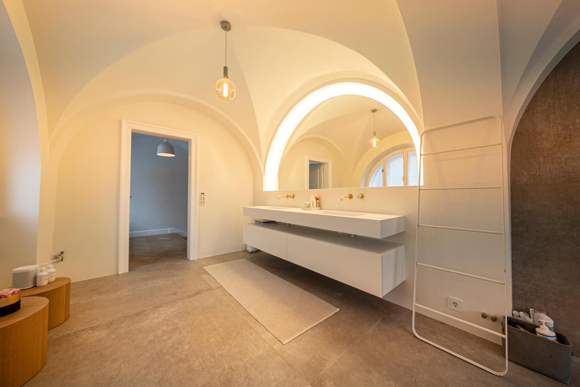 Elegante Jugendstilvilla - 5min Gehweg Zur U-bahn Apartamento