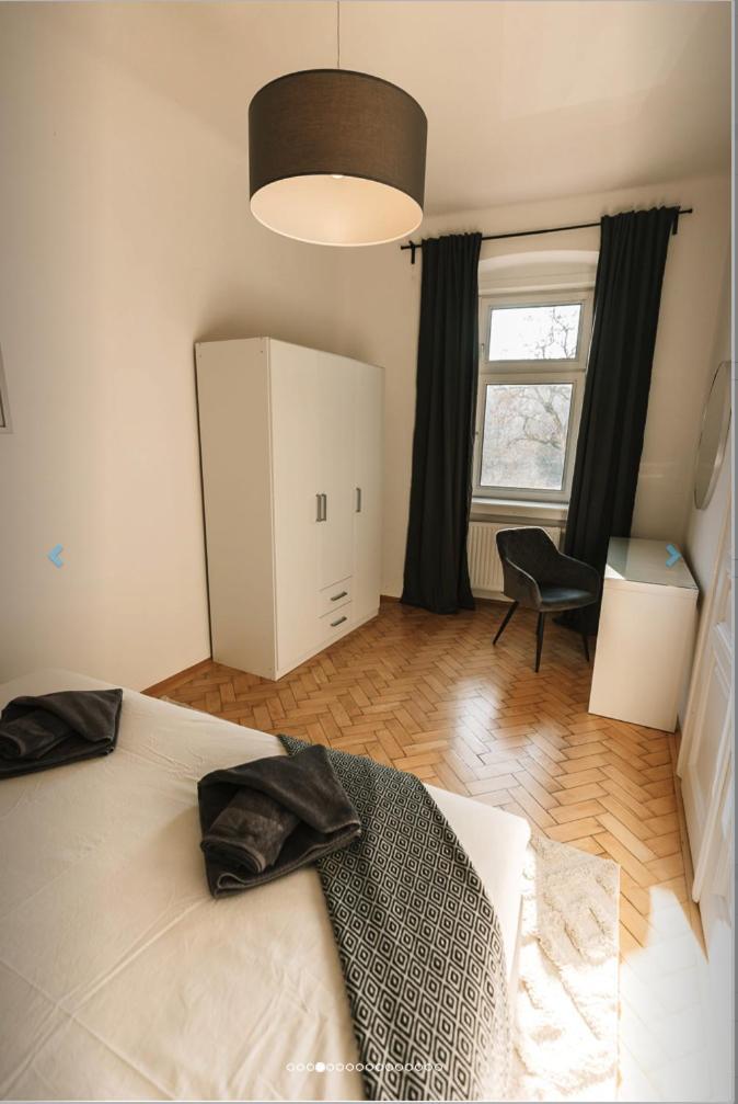Apartment Orestaliving - On The Danube Canal Friedensbruecke *