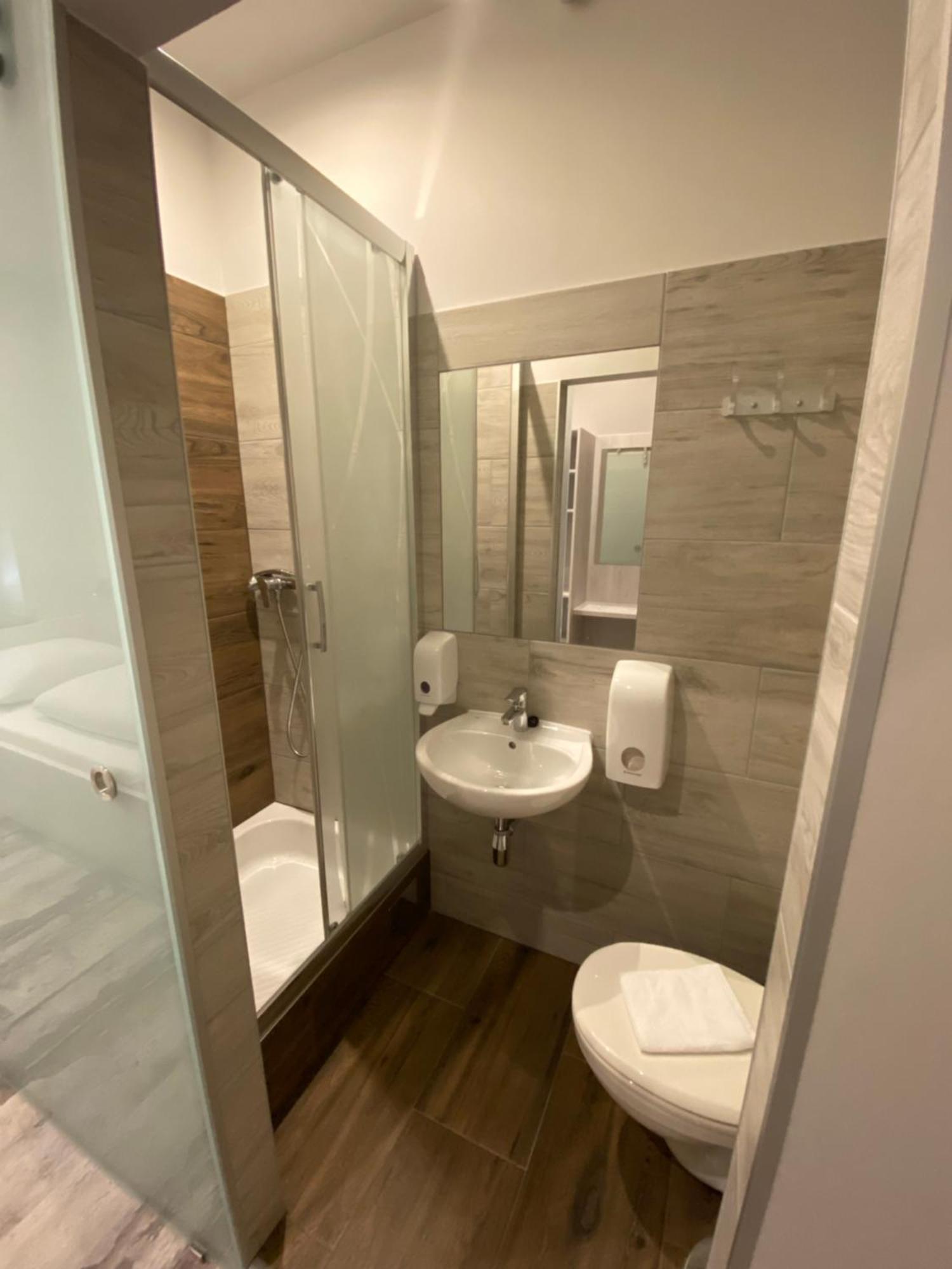 Do Step Inn Meidling - Self-Service-Hotel Vienna
