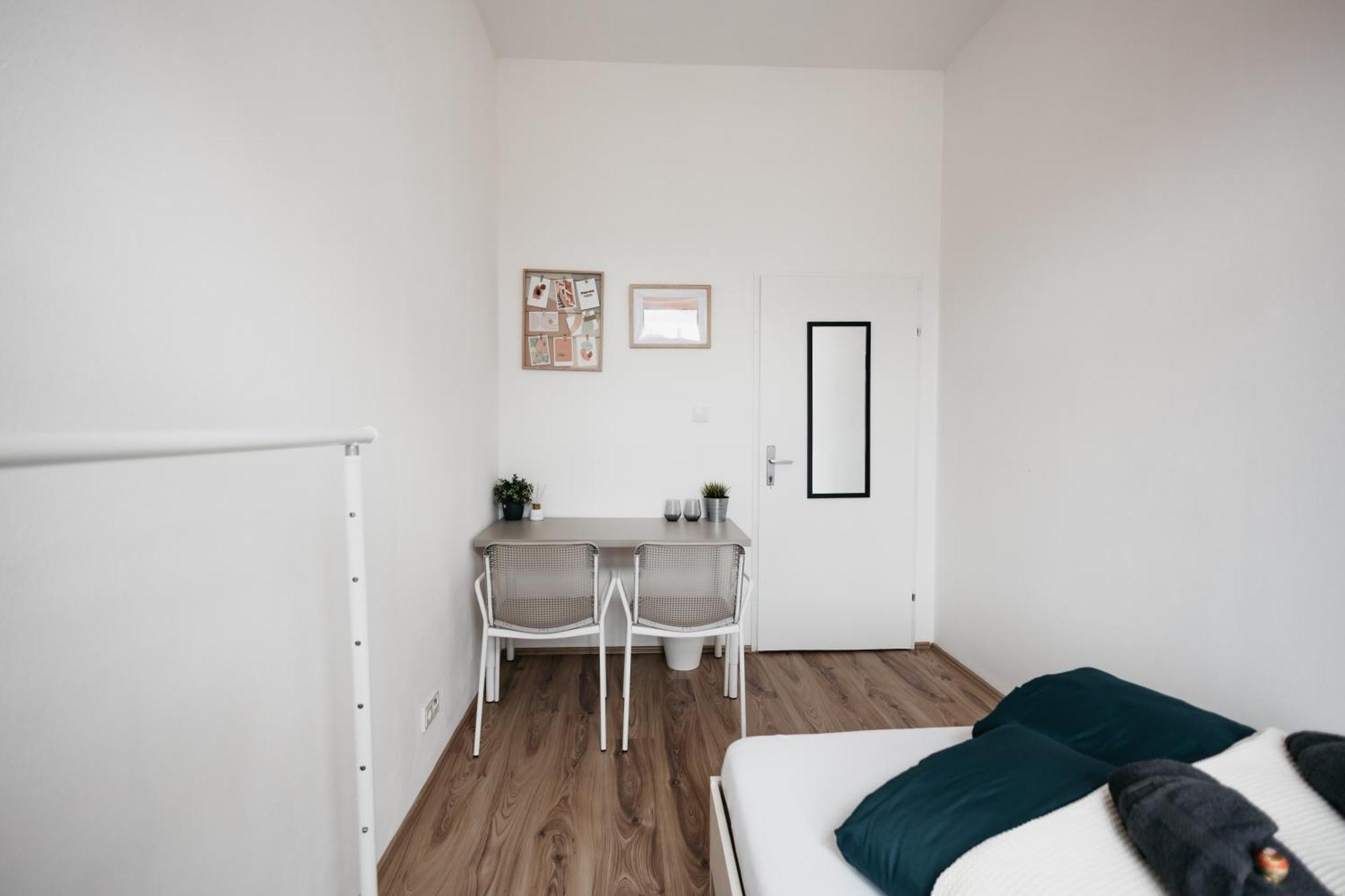 Homestay Room4journeys *