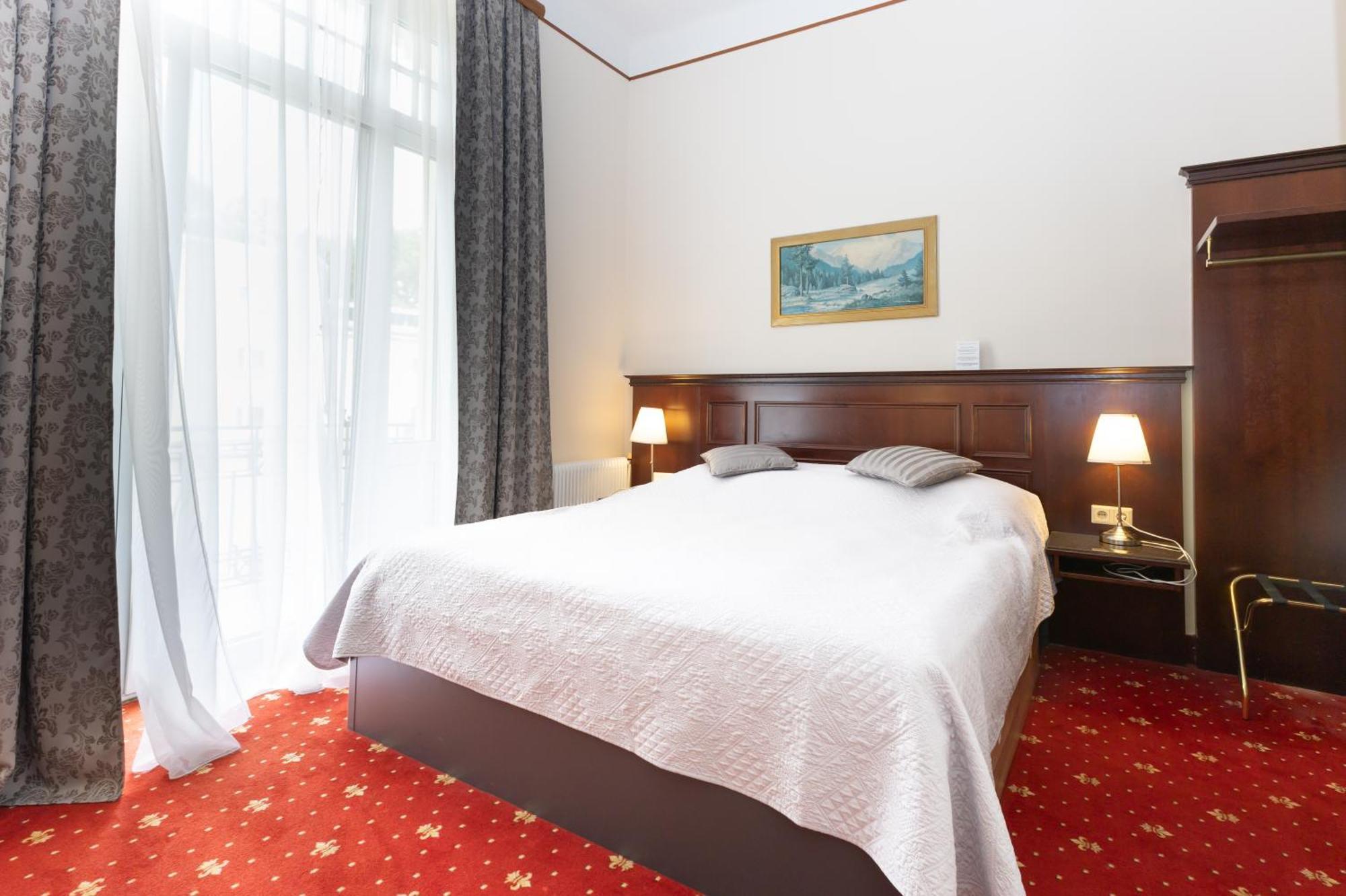 Hotel Viktoria Schoenbrunn 3*