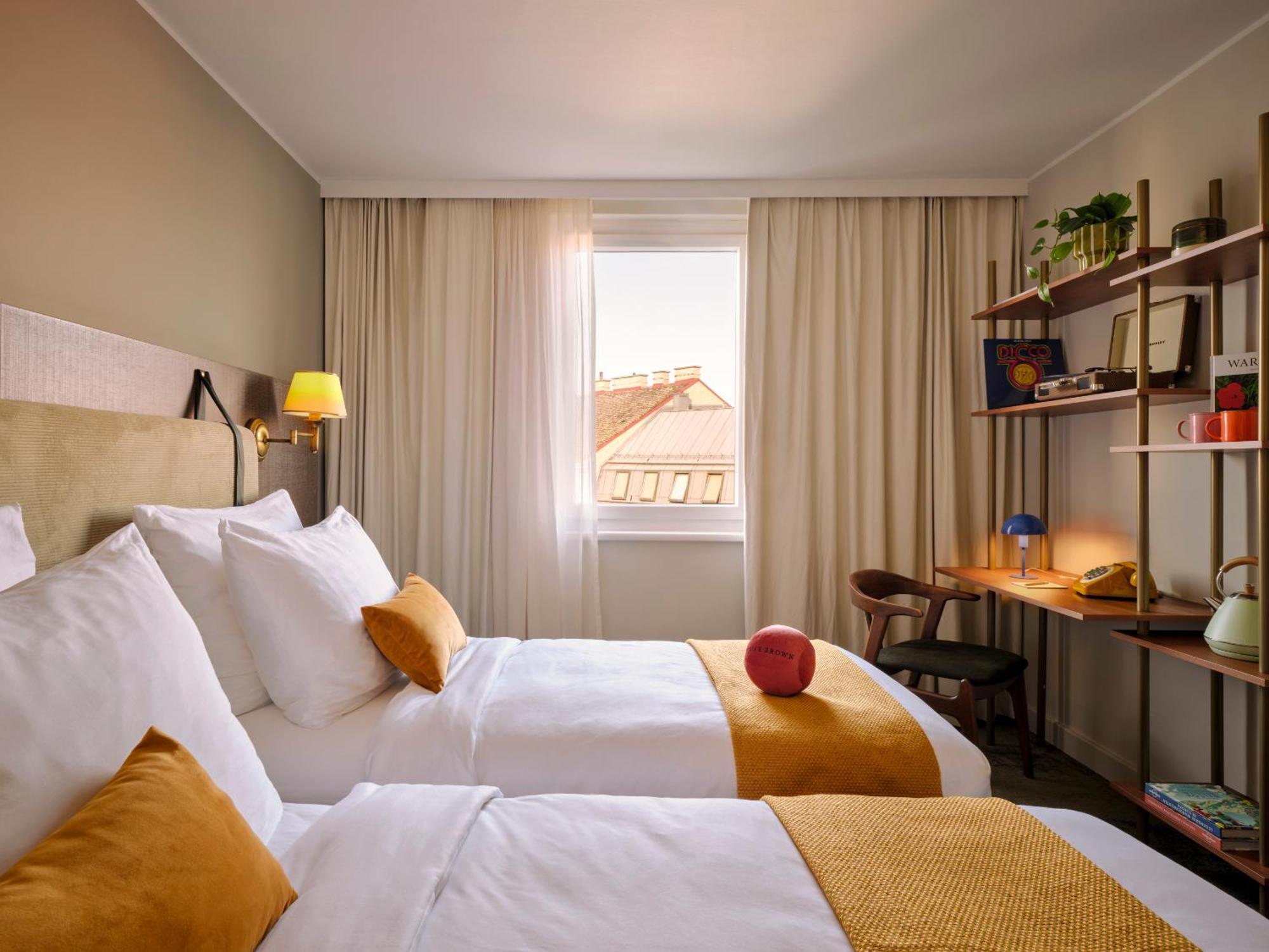 Hotel Max Brown 5th District, Part Of Sircle Collection - Formerly Pentahotel 4*