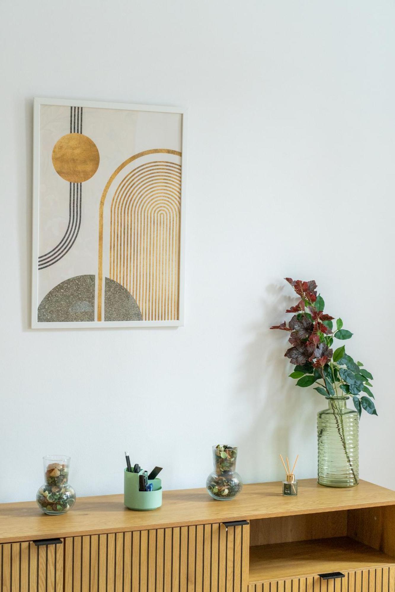 Apartment 4ty3 - Franz Josef Is Calling *