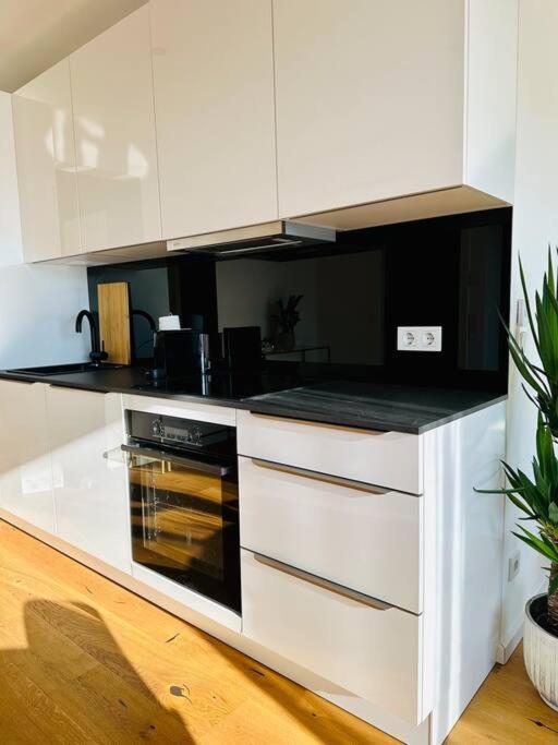 Apartment Sunny Terrace Penthouse With Ac - Self Check-in *
