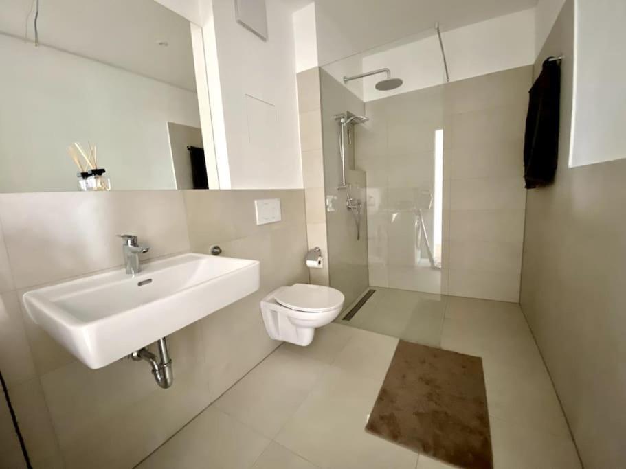 Rooftop With Terrace & Ac - Self Check-in Apartment *
