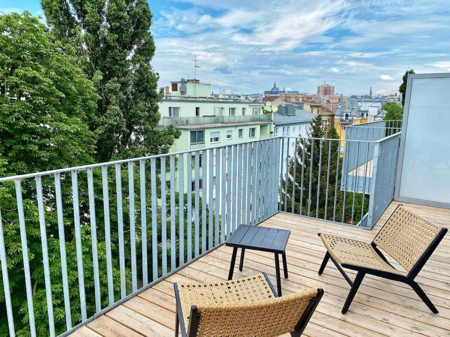 Rooftop With Terrace & Ac - Self Check-in Apartment *