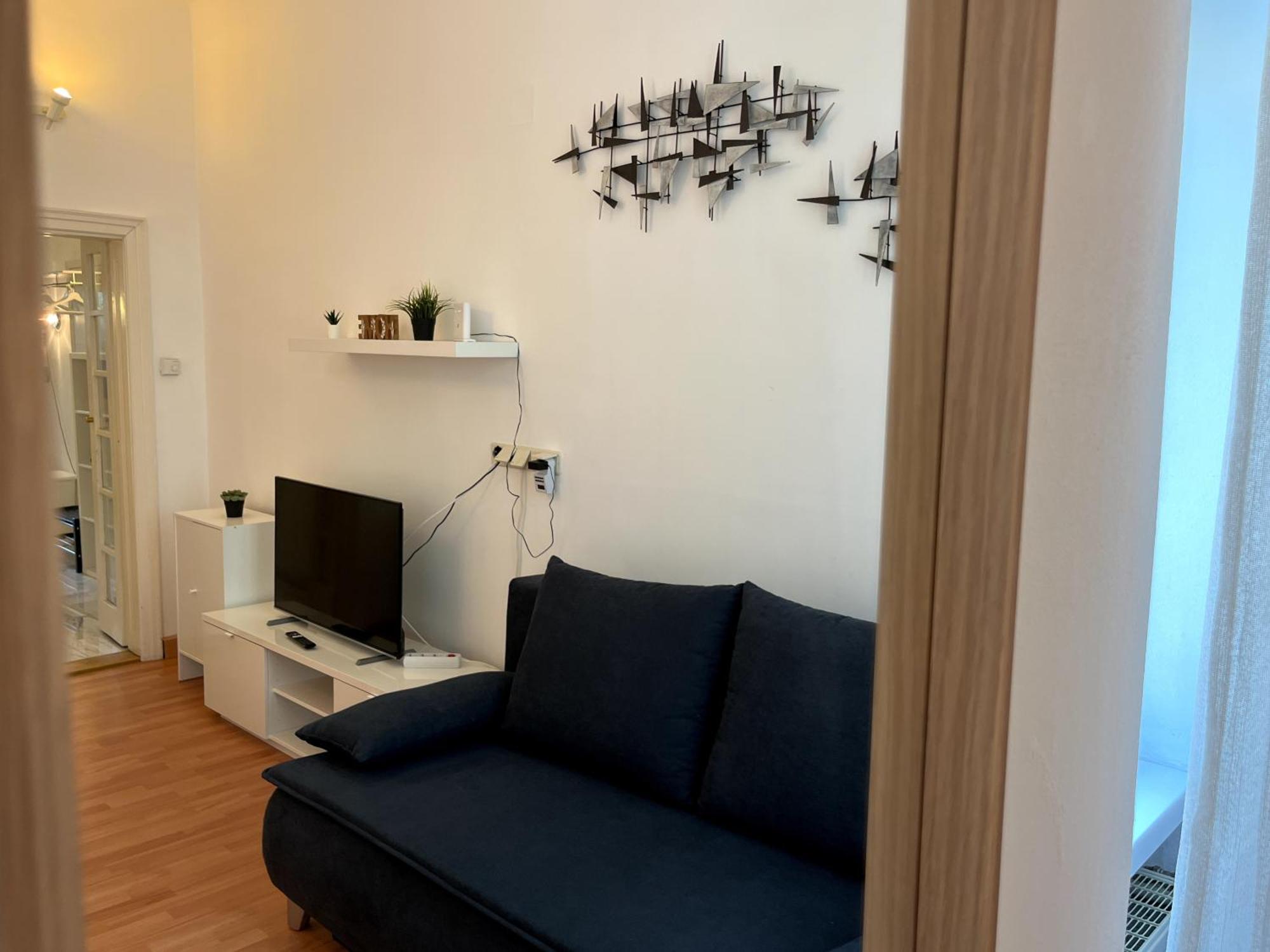 Cozy Two-bedroom Near Metro Appartamento
