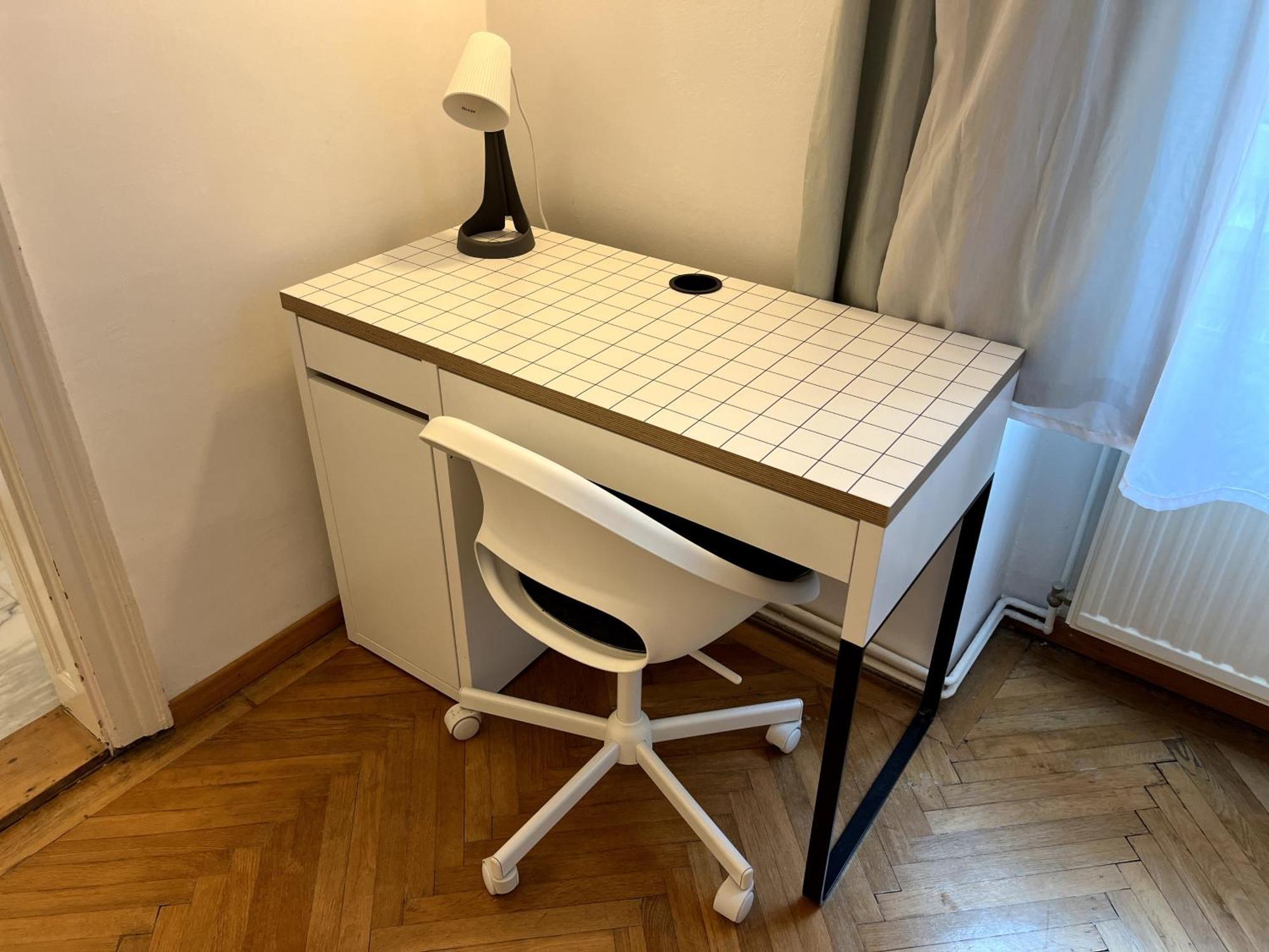 Cozy Two-bedroom Near Metro Appartamento