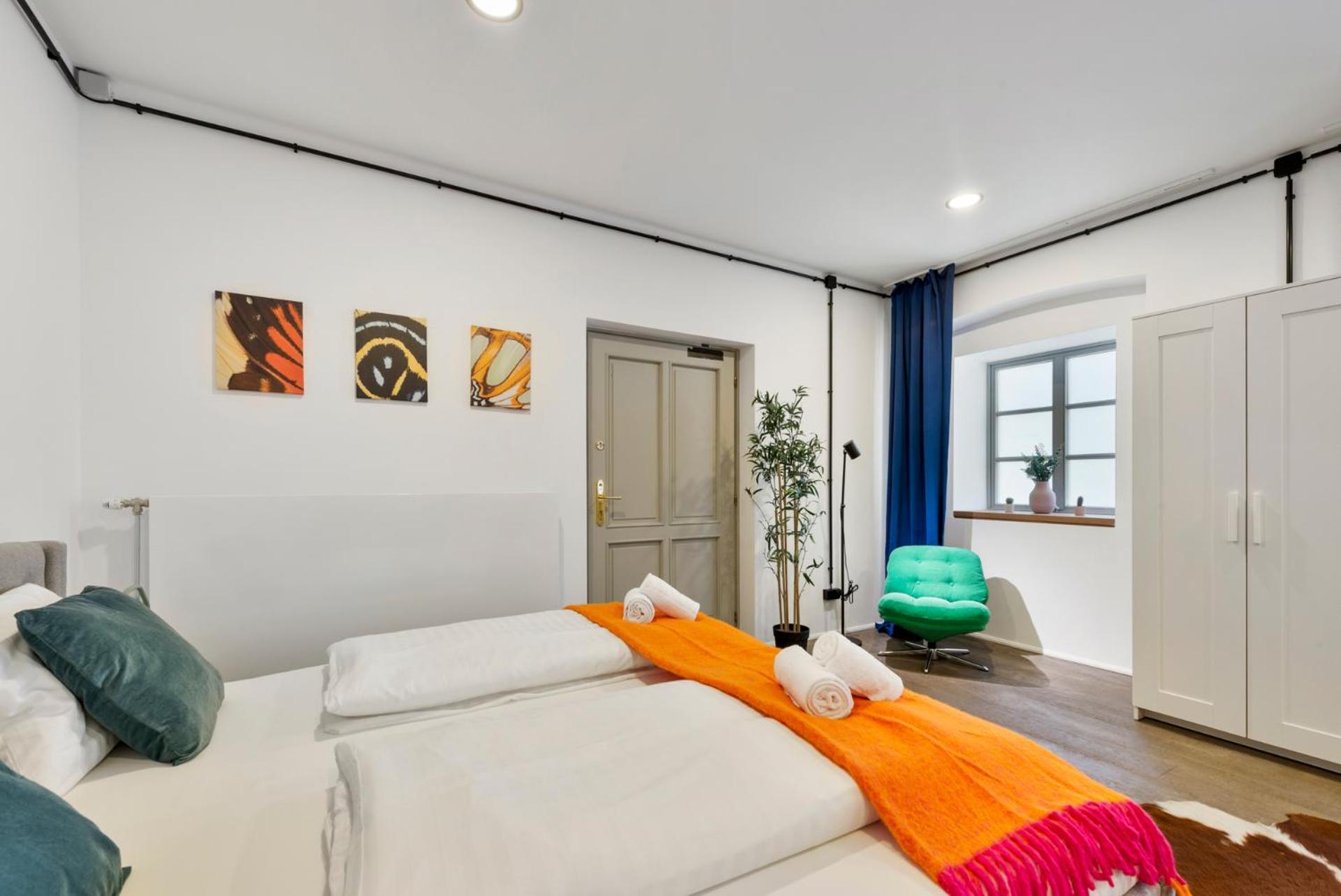 4ty3 - Townhouse Loft Is Calling