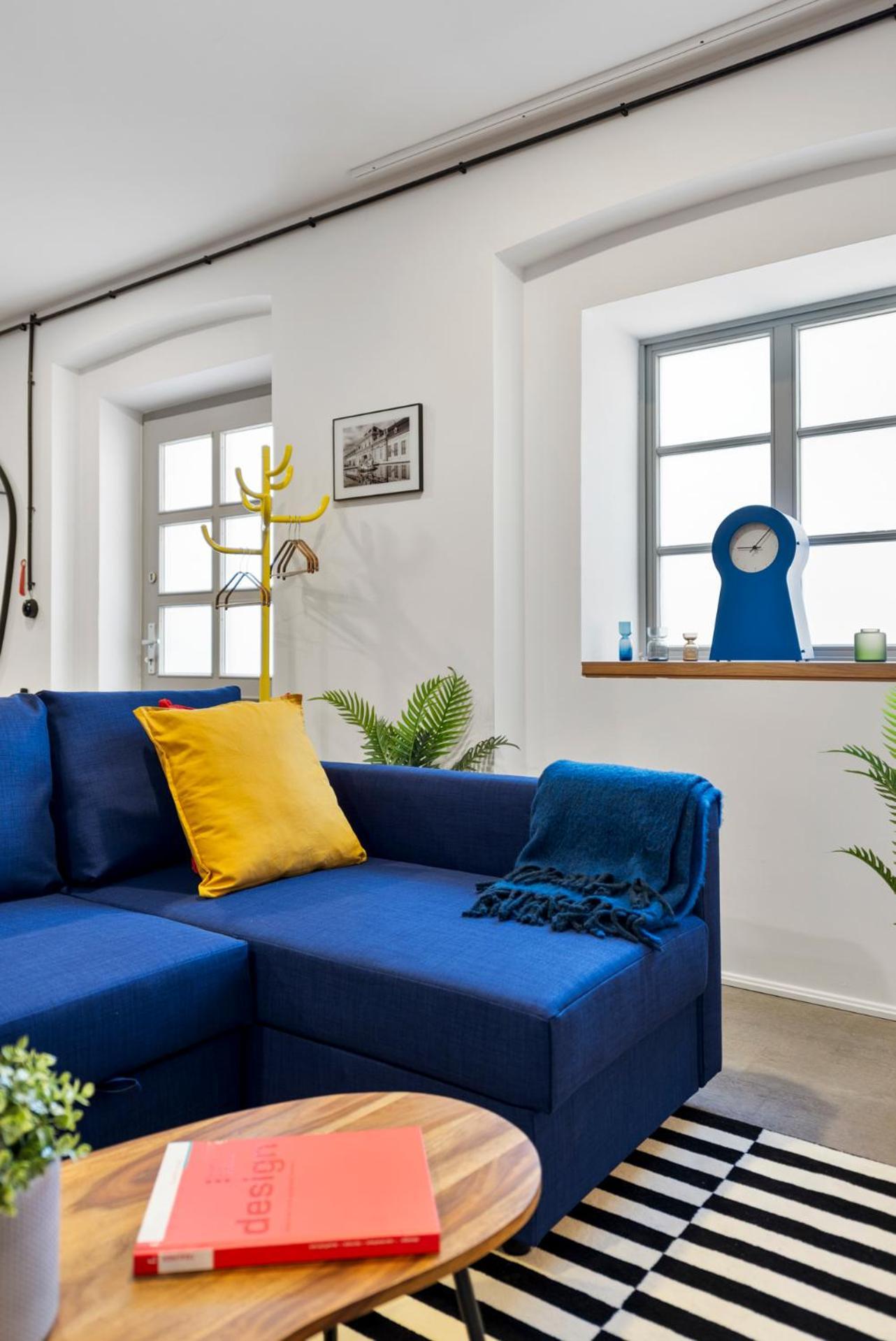 4ty3 - Townhouse Loft Is Calling
