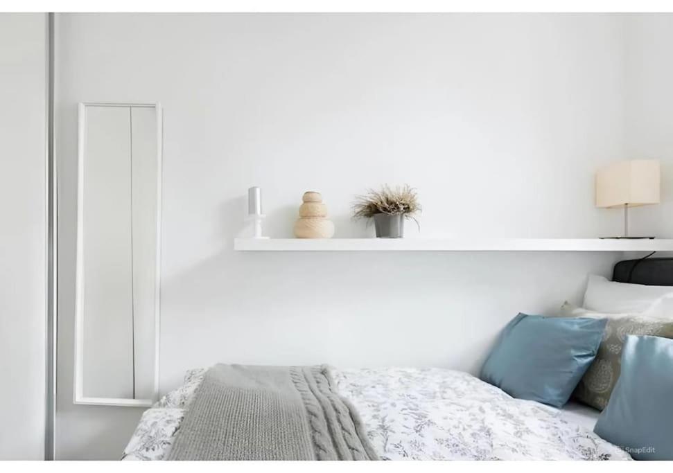 Relocation Or Expats, Only Long Term Stay! 2 Min To Metro Apartment Vienna