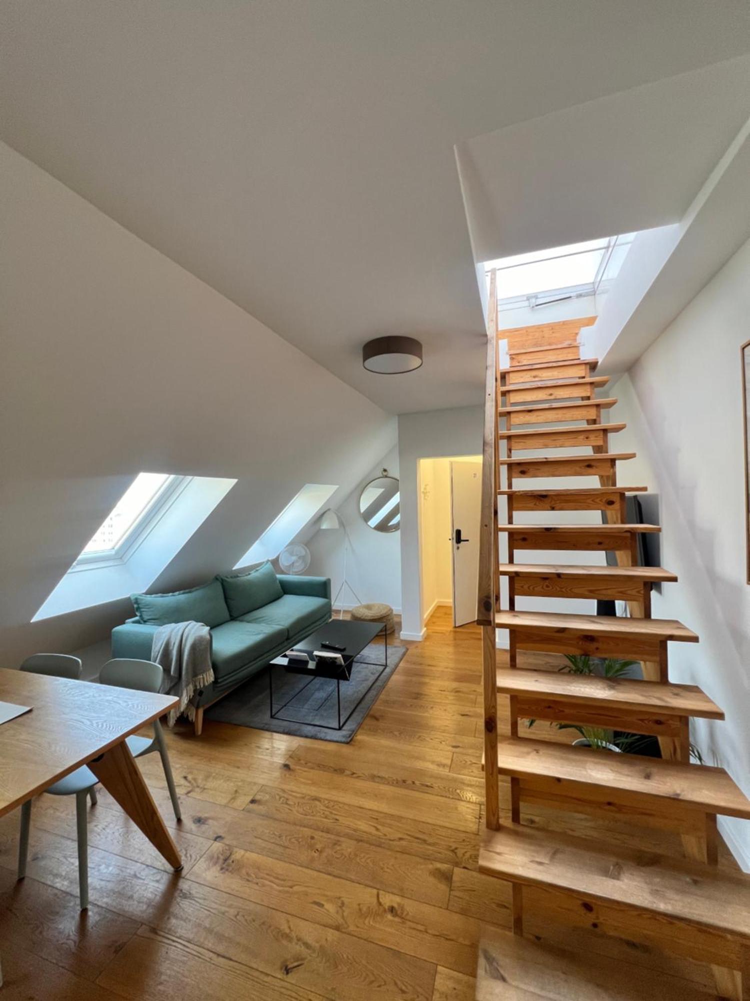 Dowa Apartment *