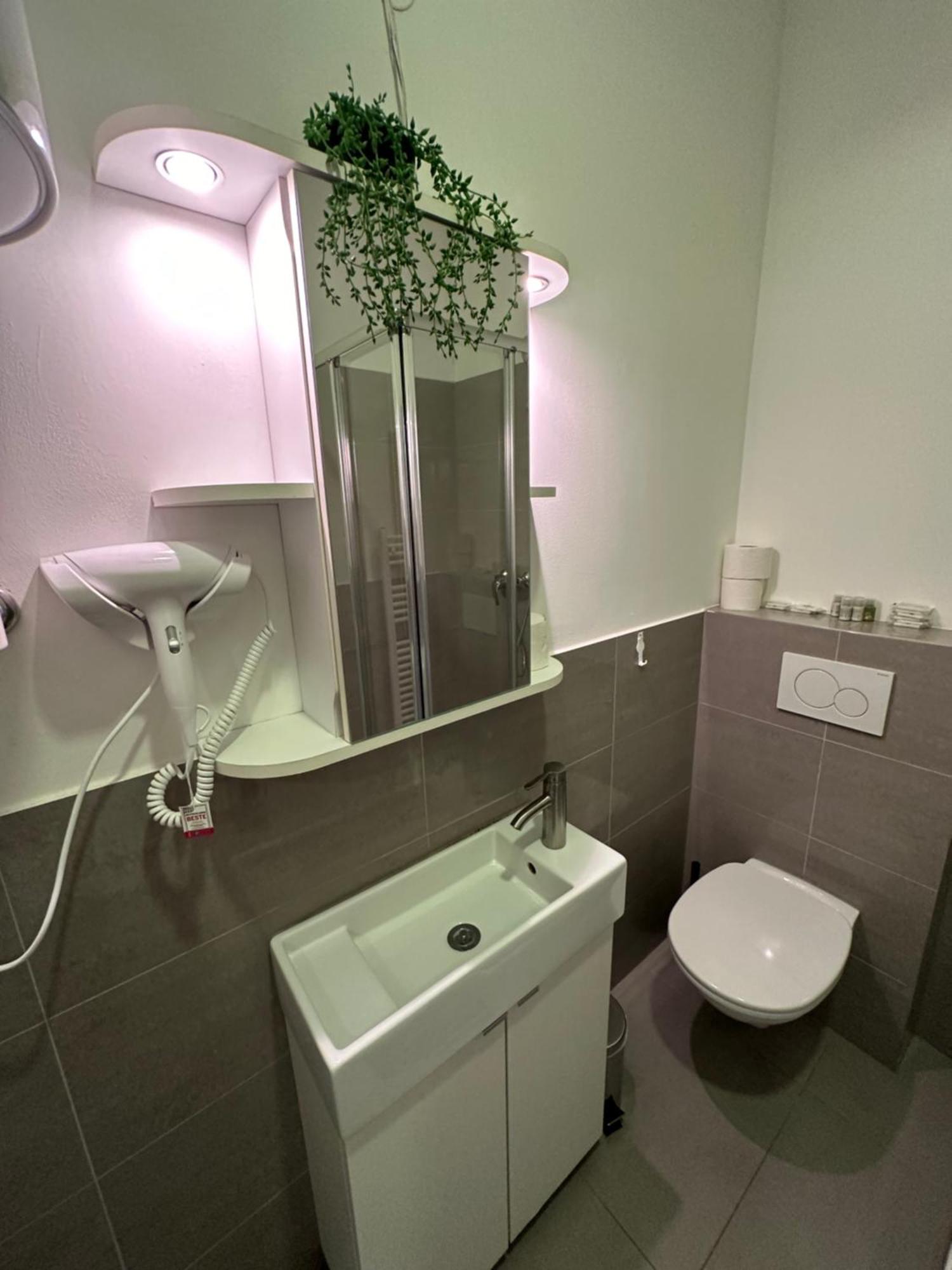 Cozy Three-room 14 Apartment Wien