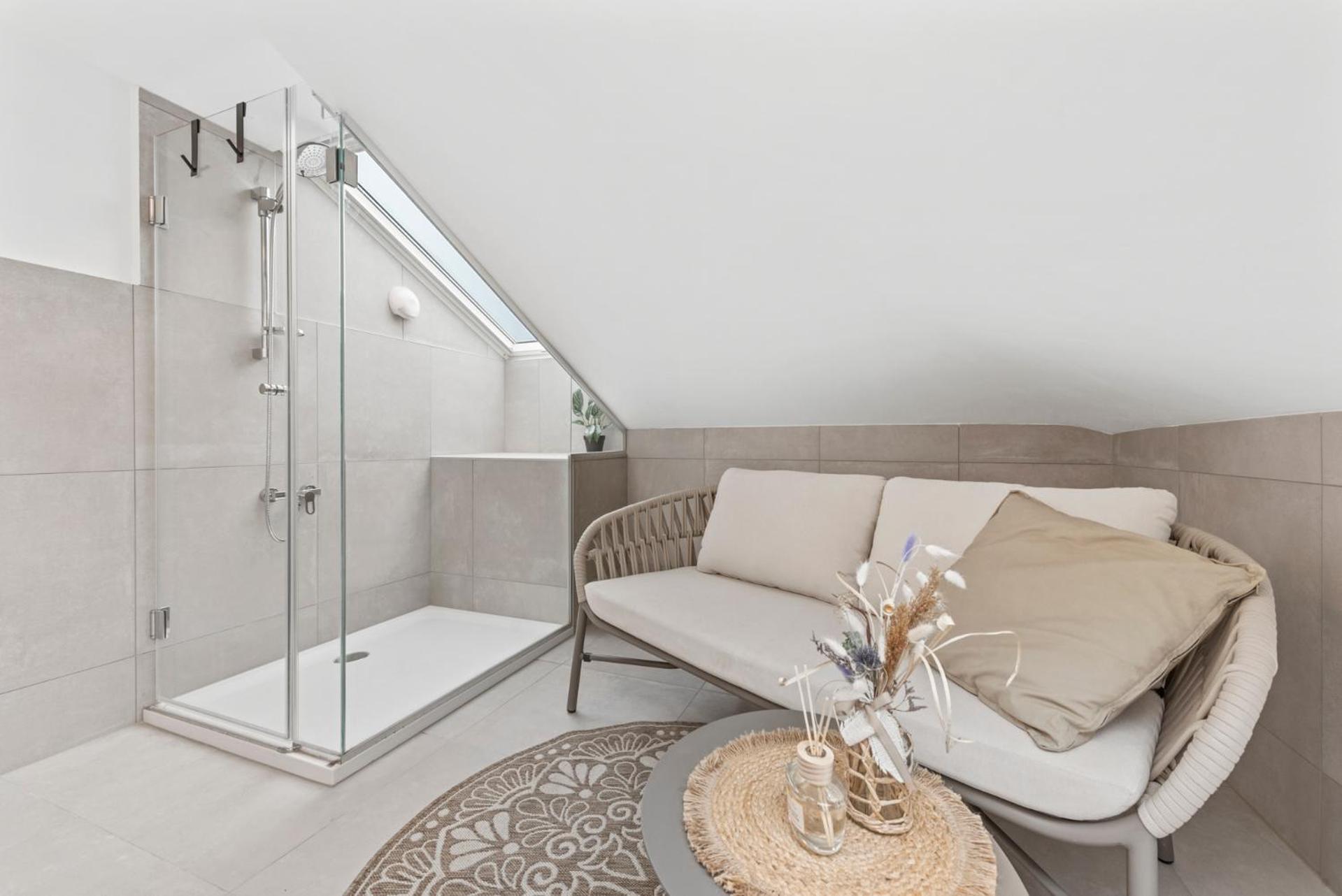 Vive & Restaurant Hotel *