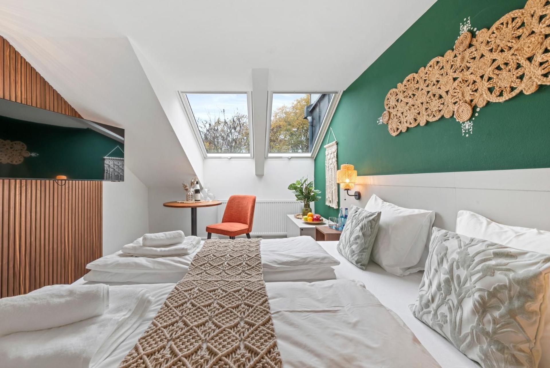 Vive & Restaurant Hotel *