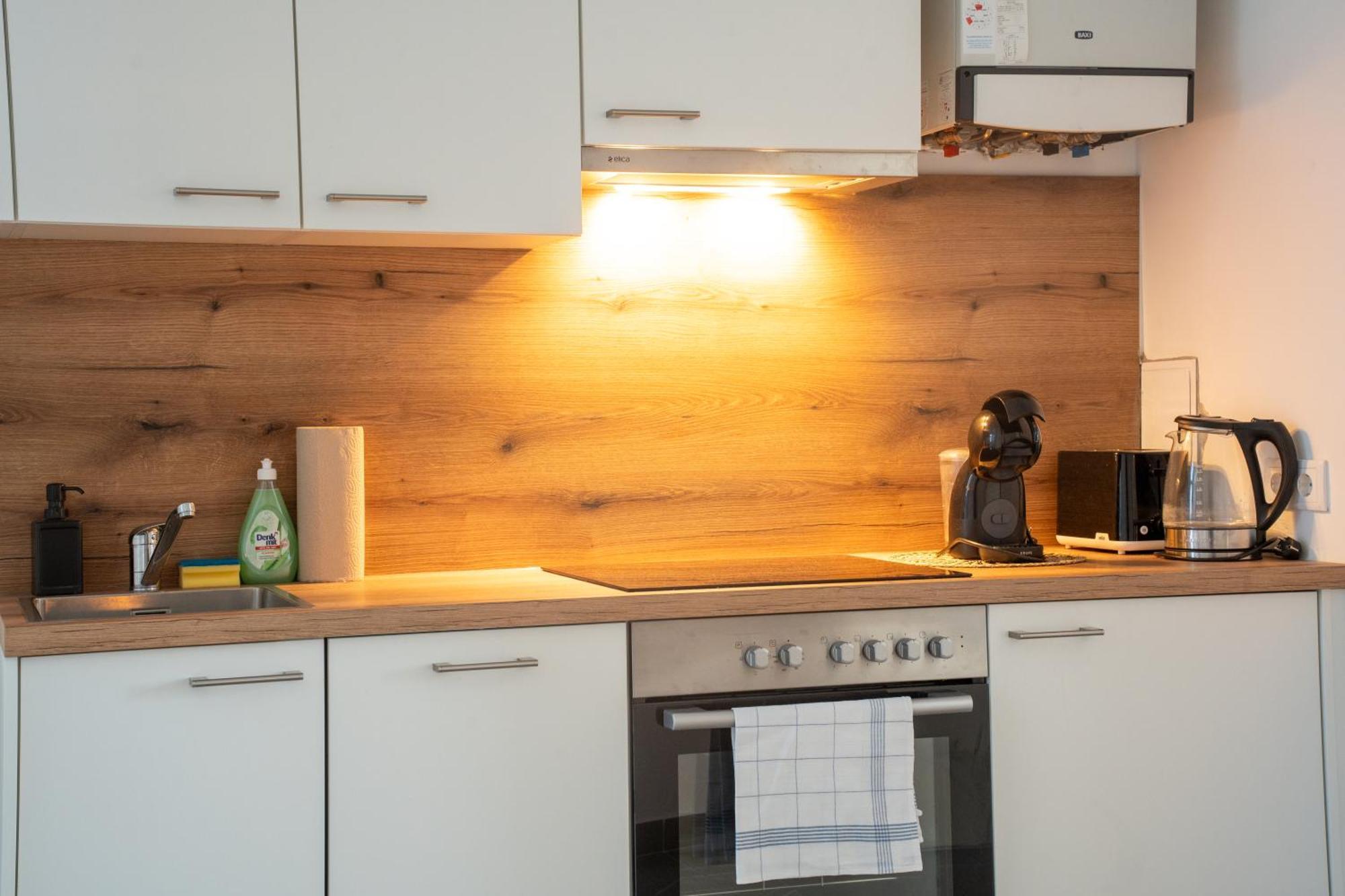 4ty3 - Franz Josef Is Calling Apartment Wien
