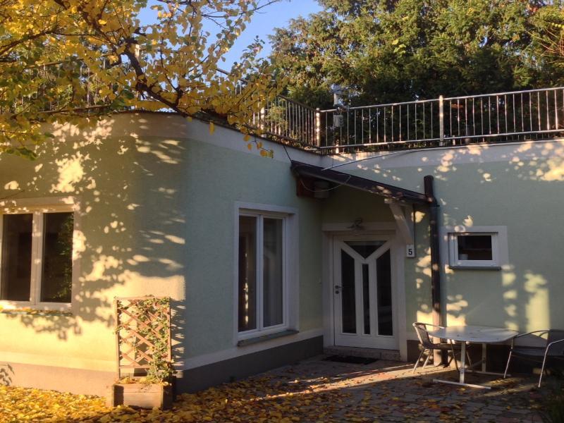 Apartment Ajo - Alte Donau Garden Flat - Self-check-in Vienna