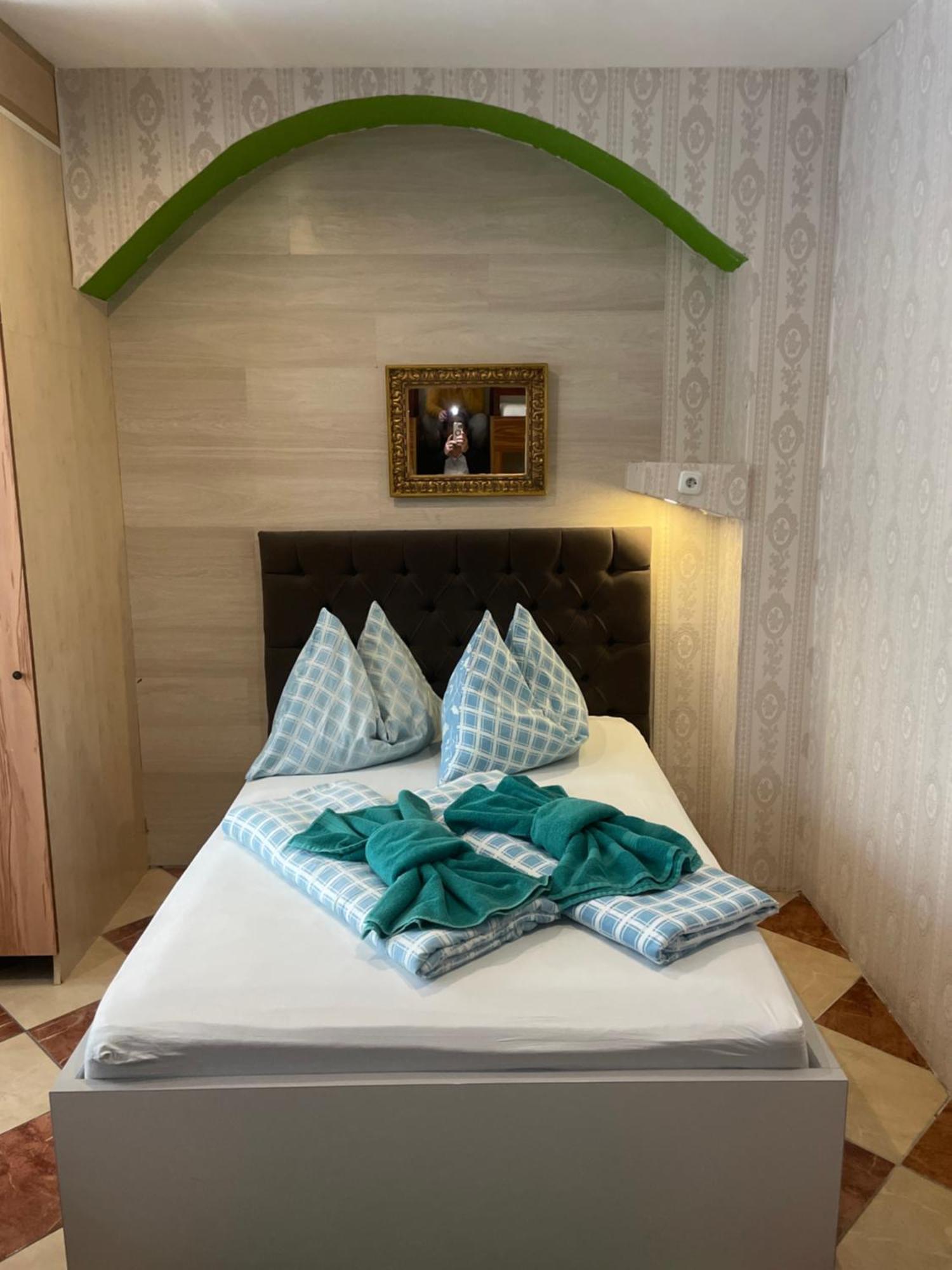 Viktoria Hostel