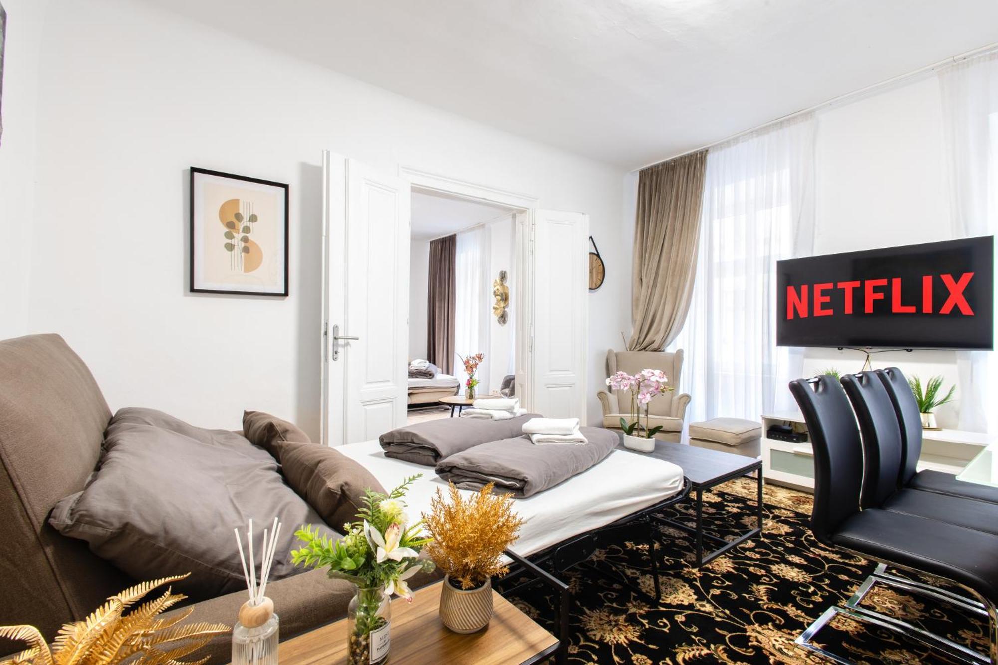 Royal Residences Apartment *