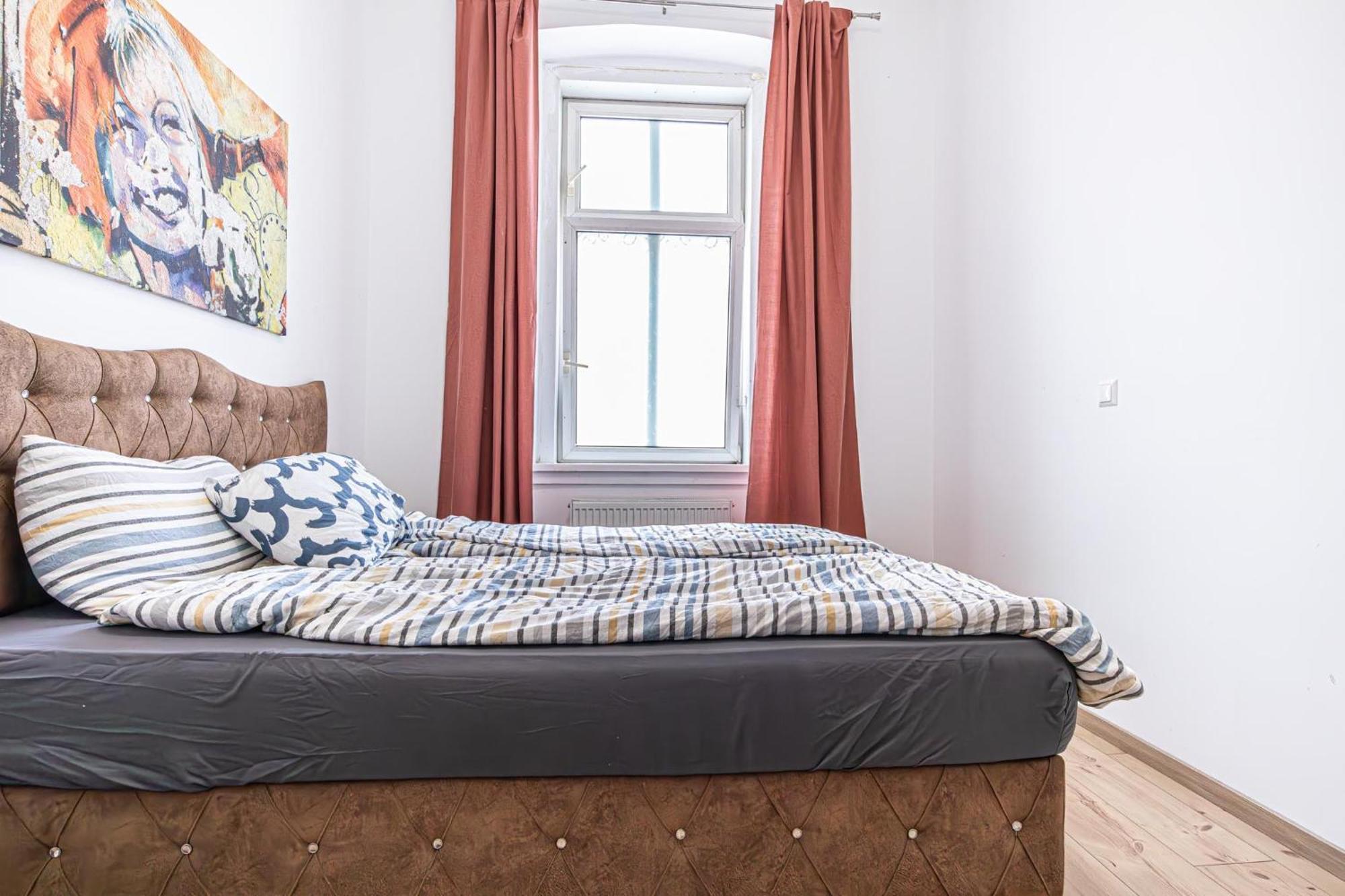 6 Min To Amusement Park - Economy In Shared Hostel