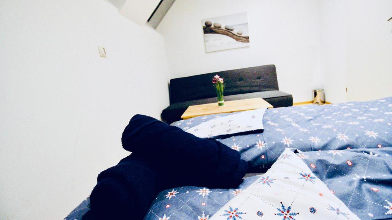 Hostel 6 Min To Amusement Park - Economy In Shared