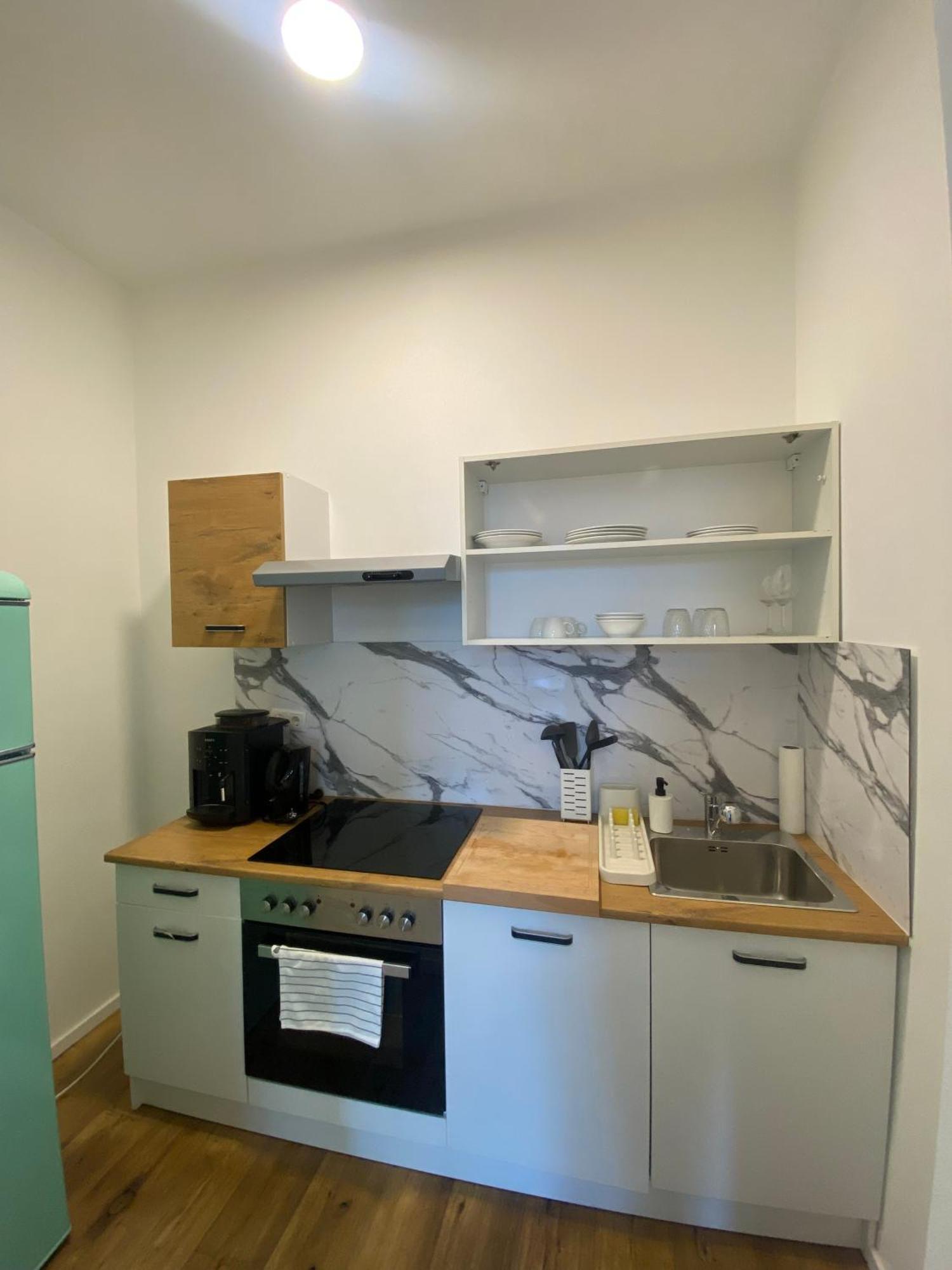 Dowa Apartment *