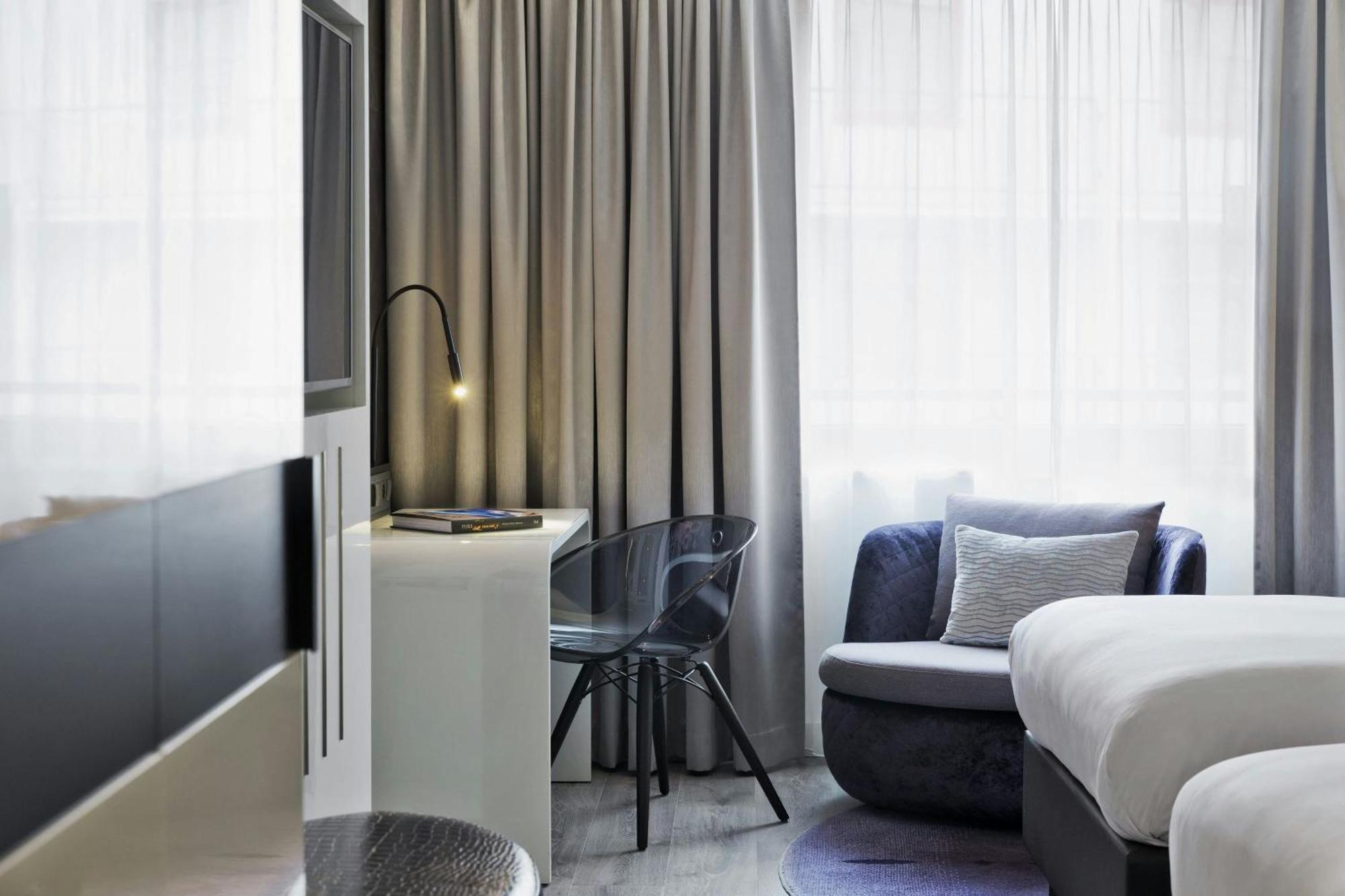 Hotel Renaissance Schoenbrunn 4*