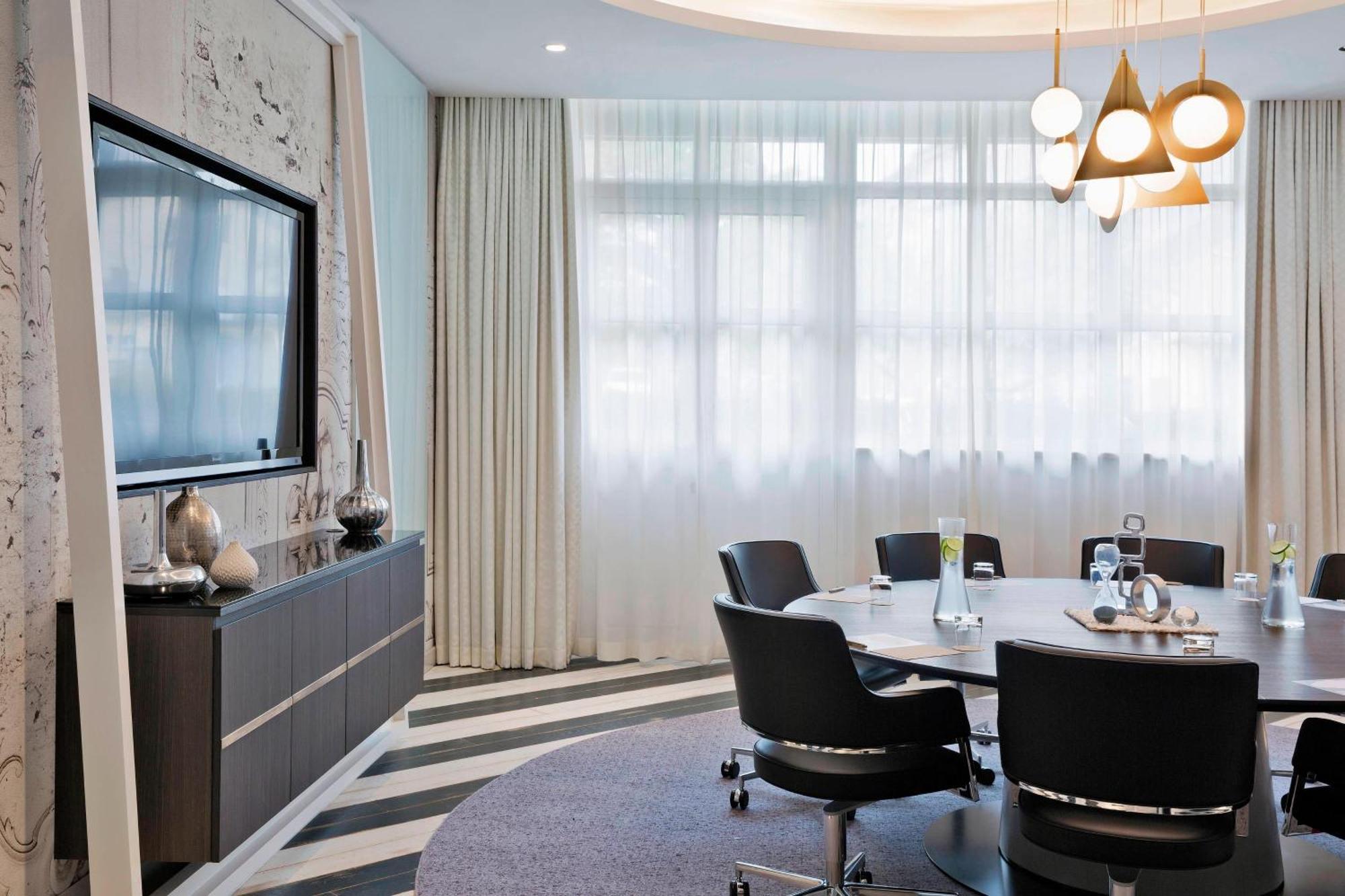 Hotel Renaissance Schoenbrunn Vienna