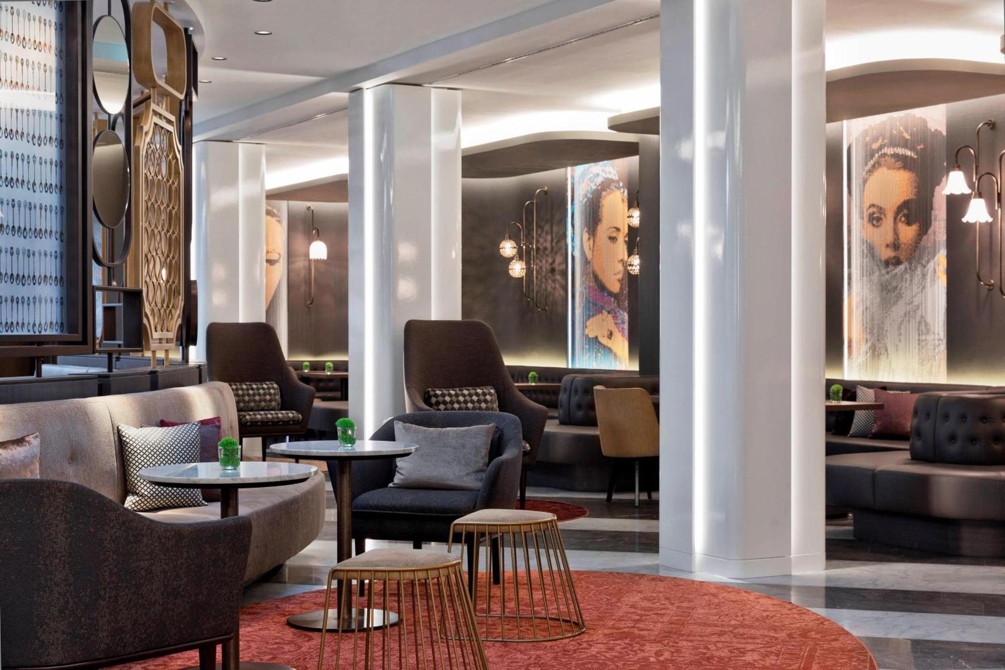 Hotel Renaissance Schoenbrunn 4*