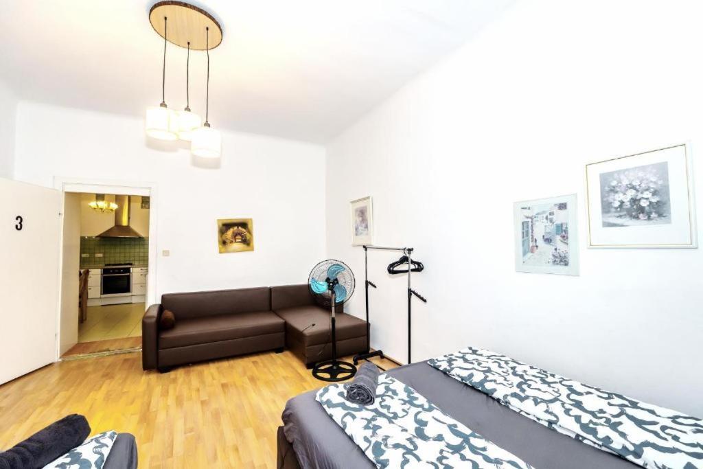 Apartment Family Near Schoenbrunn Palace *