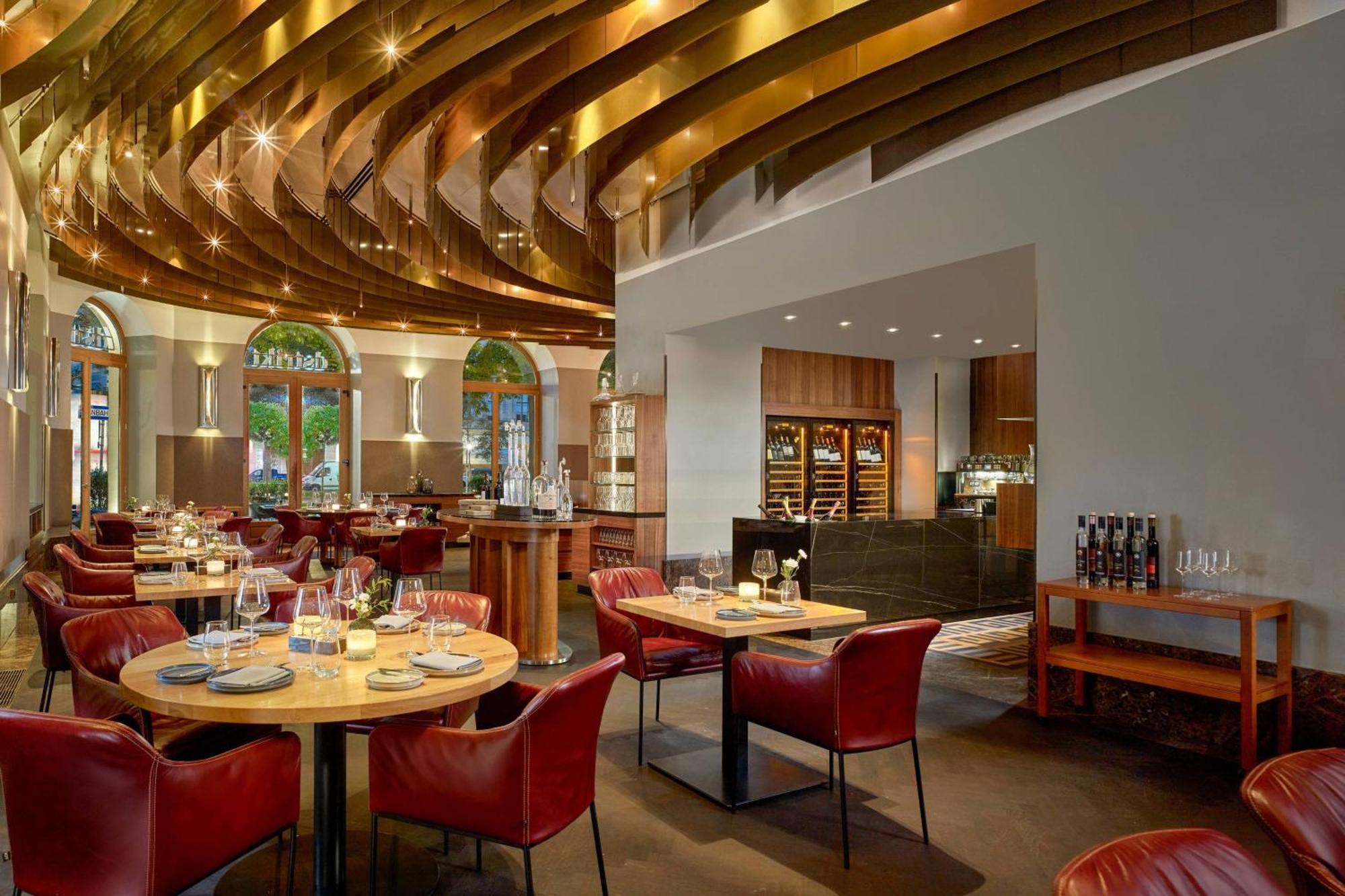 The Ritz-carlton, 5*