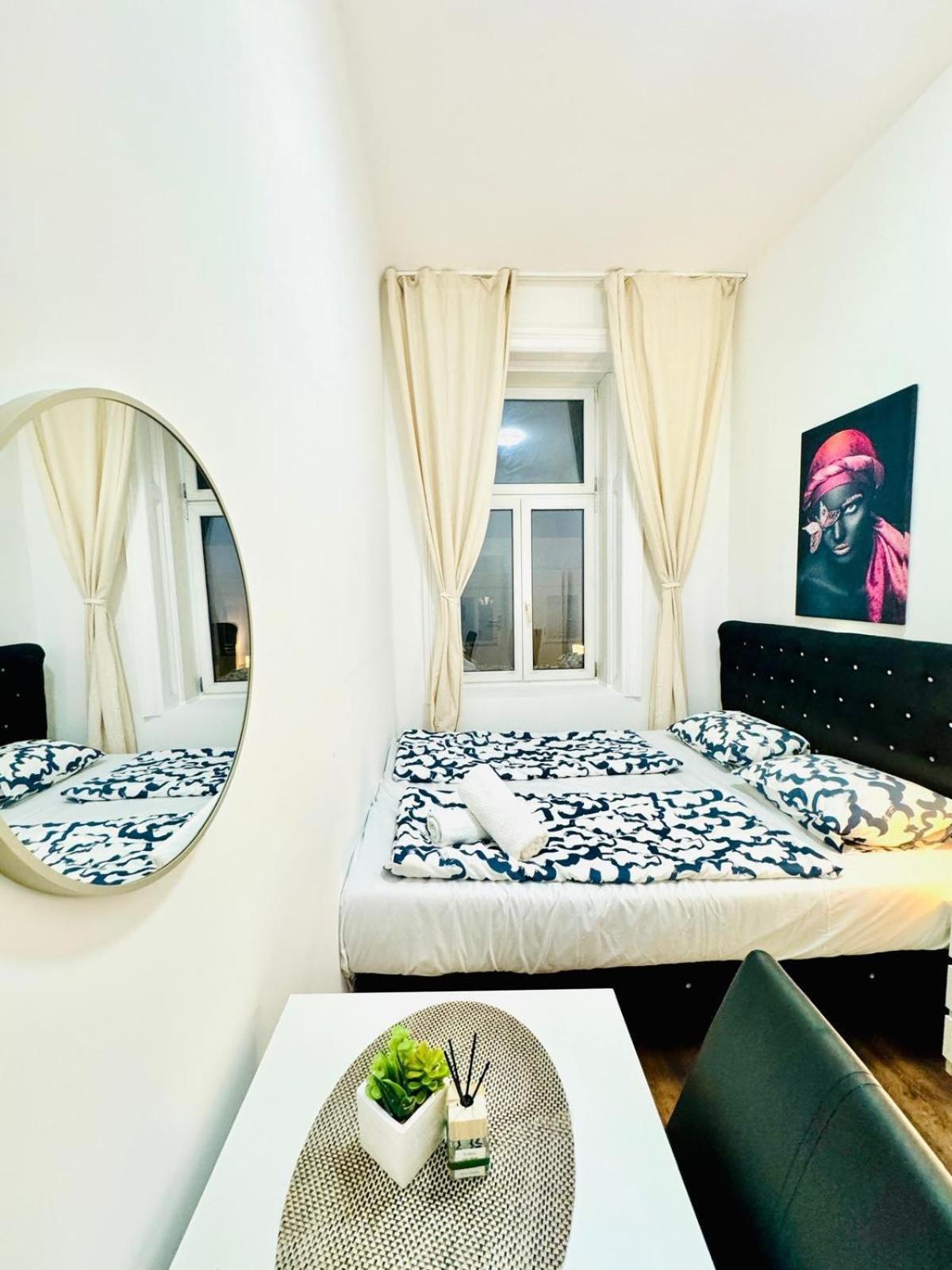 Affordable 5 Bedroom Apartment, Near Atzgersdorf Park Apartment *